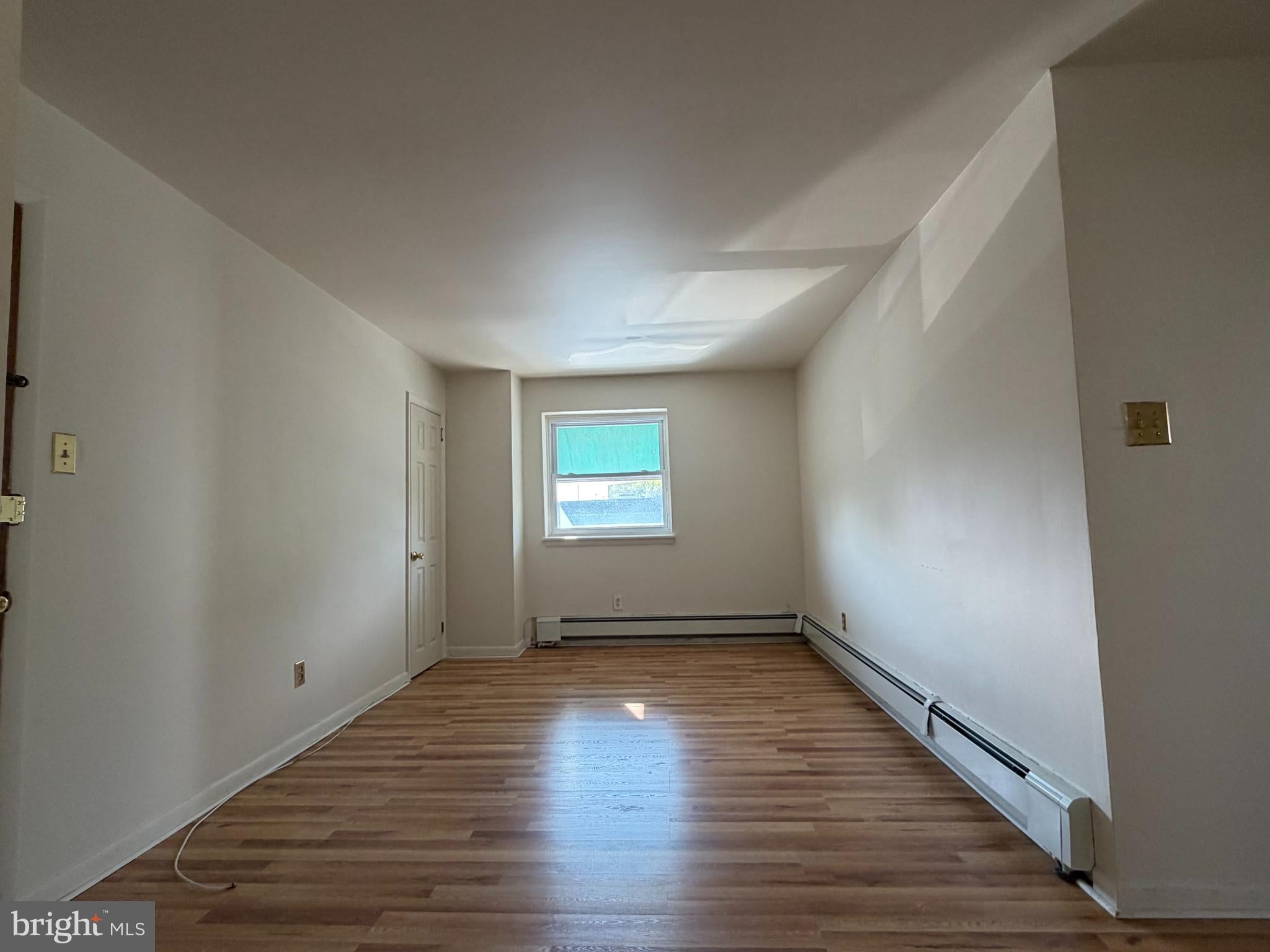 805 W CHESTER PIKE REAR (2ND FLOOR)