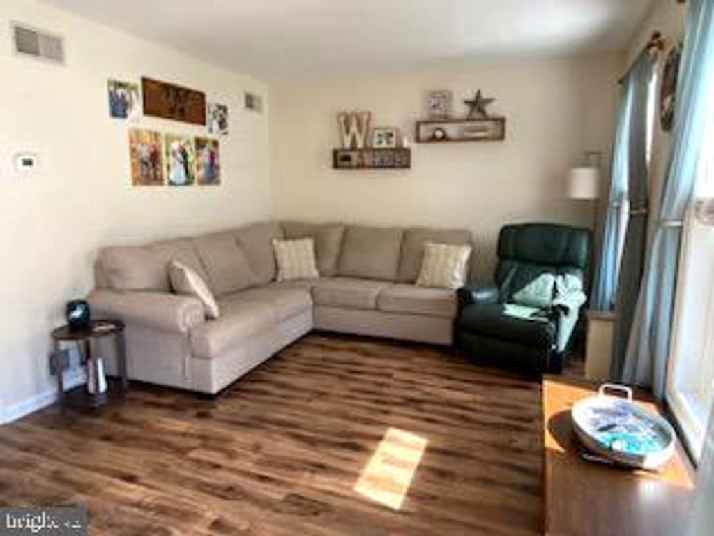 Photo of 34 Park Ridge Drive, ELIZABETHTOWN, PA 17022 (MLS # PALA2077554)