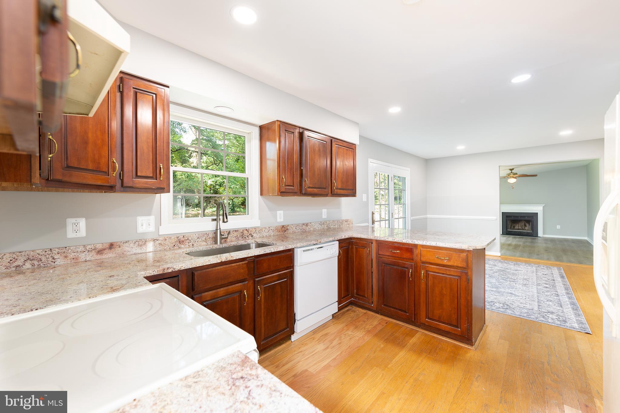 HORNBAKER - Residential Lease