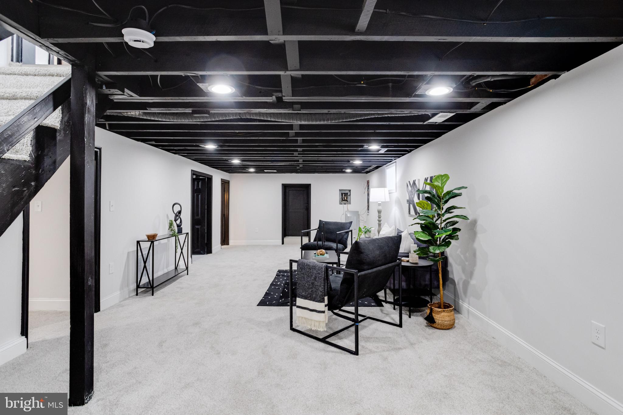 WOODLAWN - Residential