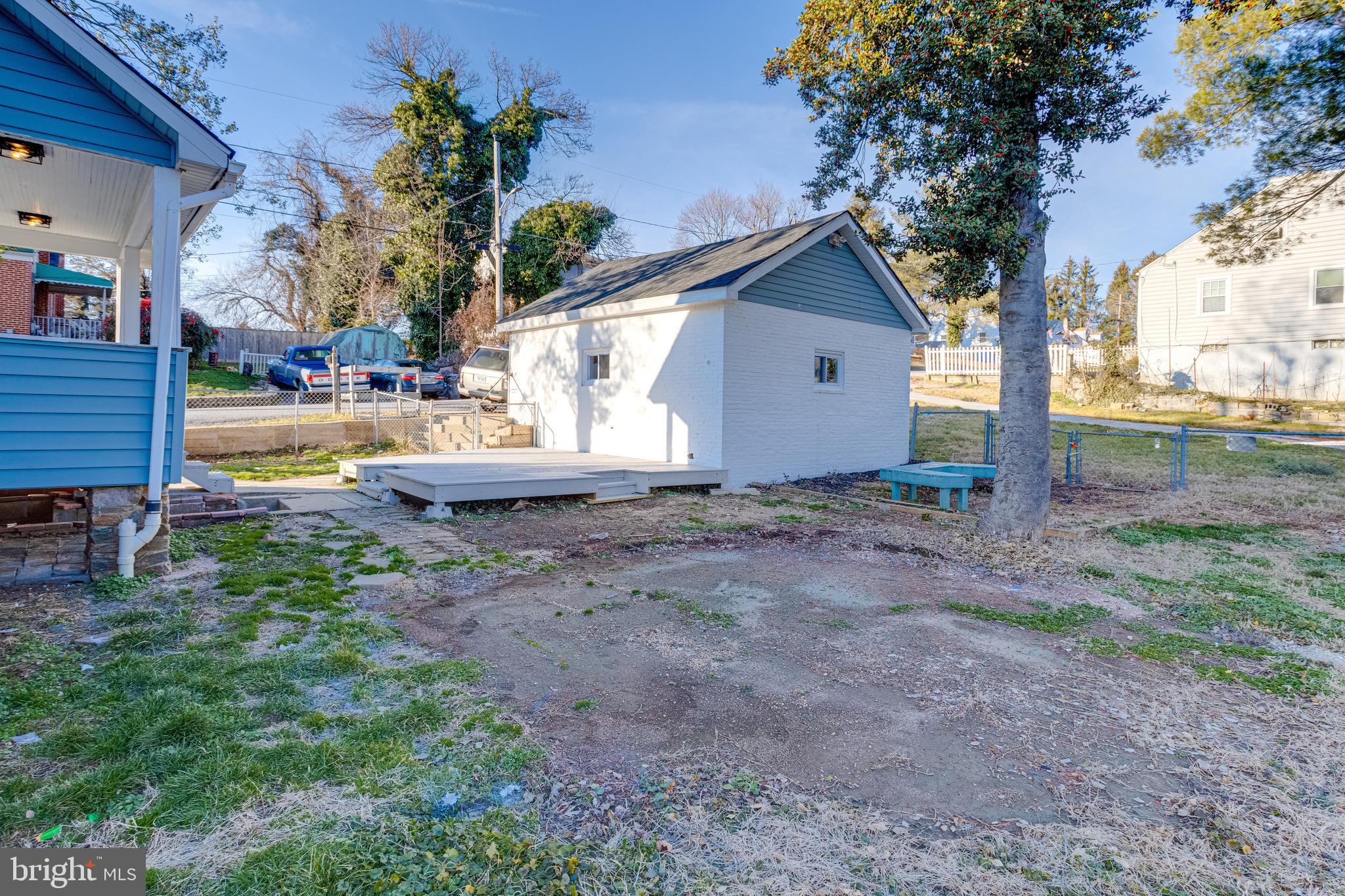 WOODLAWN - Residential