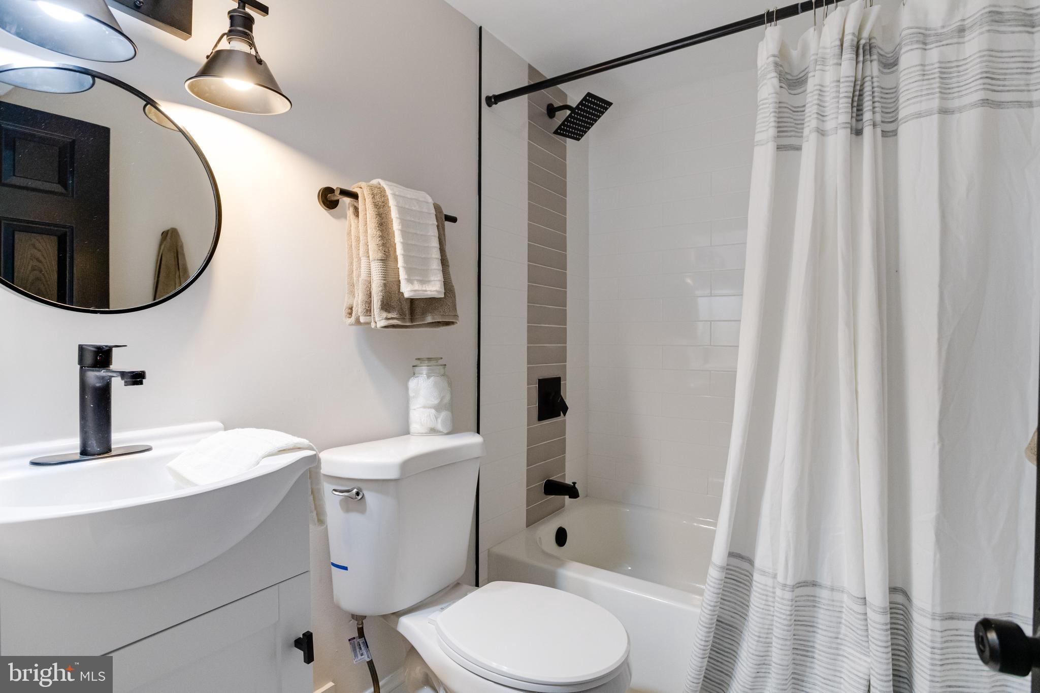 WOODLAWN - Residential