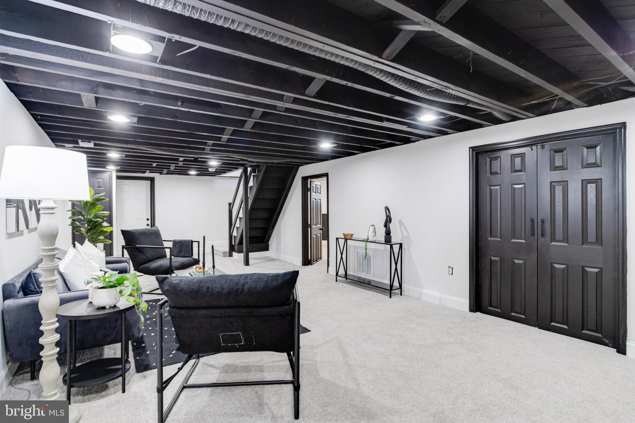 WOODLAWN - Residential