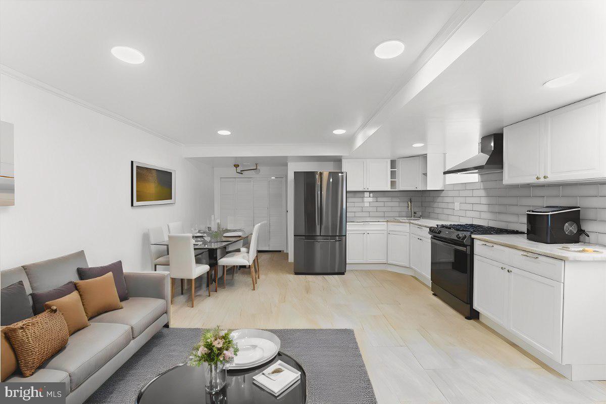 HOLMESBURG - Residential