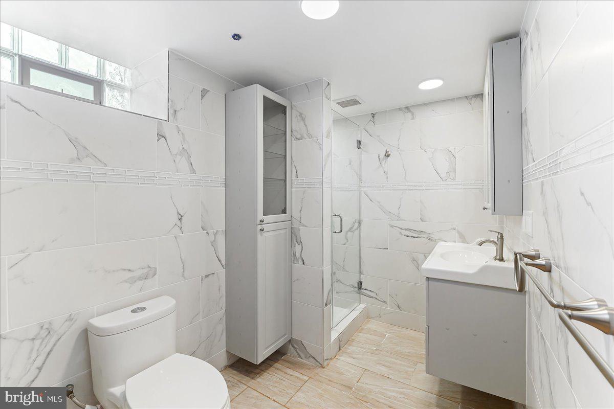 HOLMESBURG - Residential