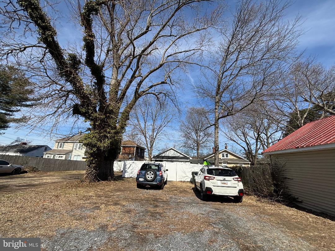 EASTON - Residential