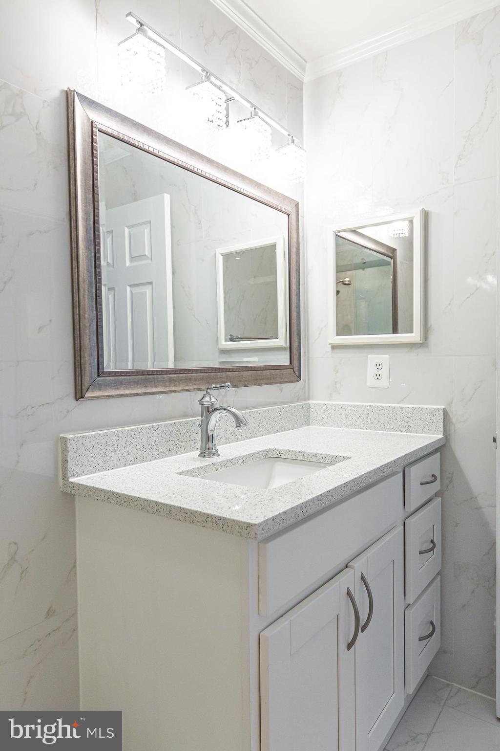 SCENERY POINTE CODM - Residential