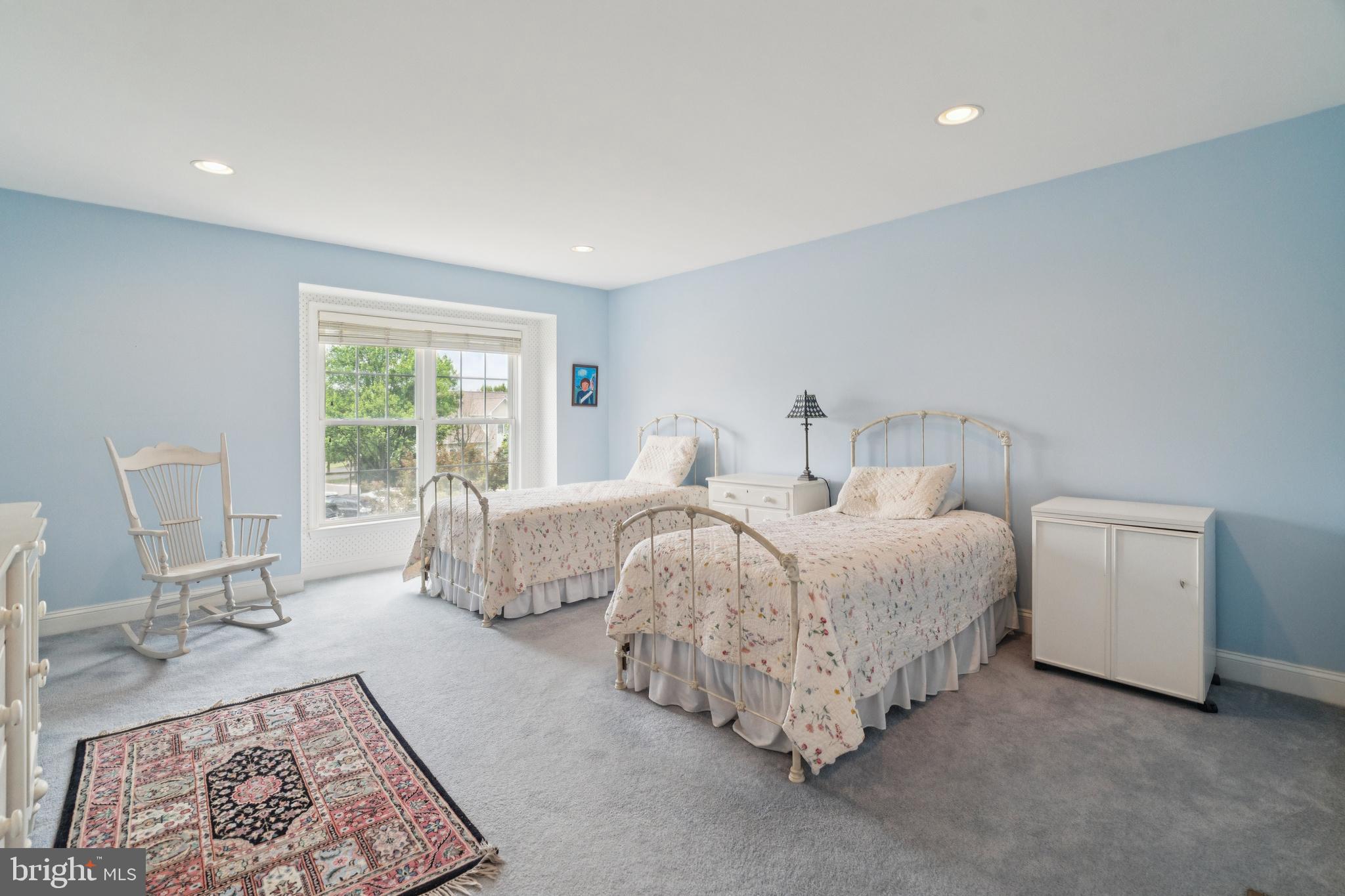 BLUE BELL CC - Residential