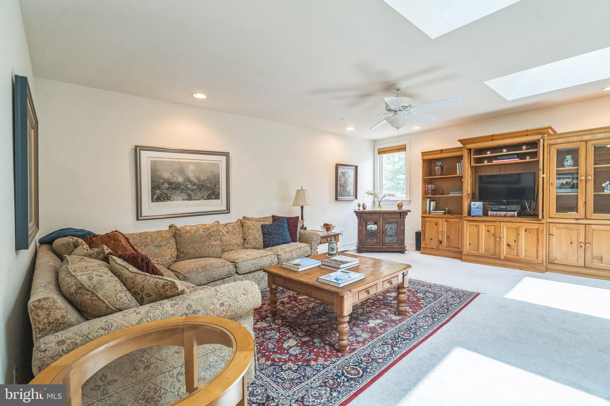 BLUE BELL CC - Residential