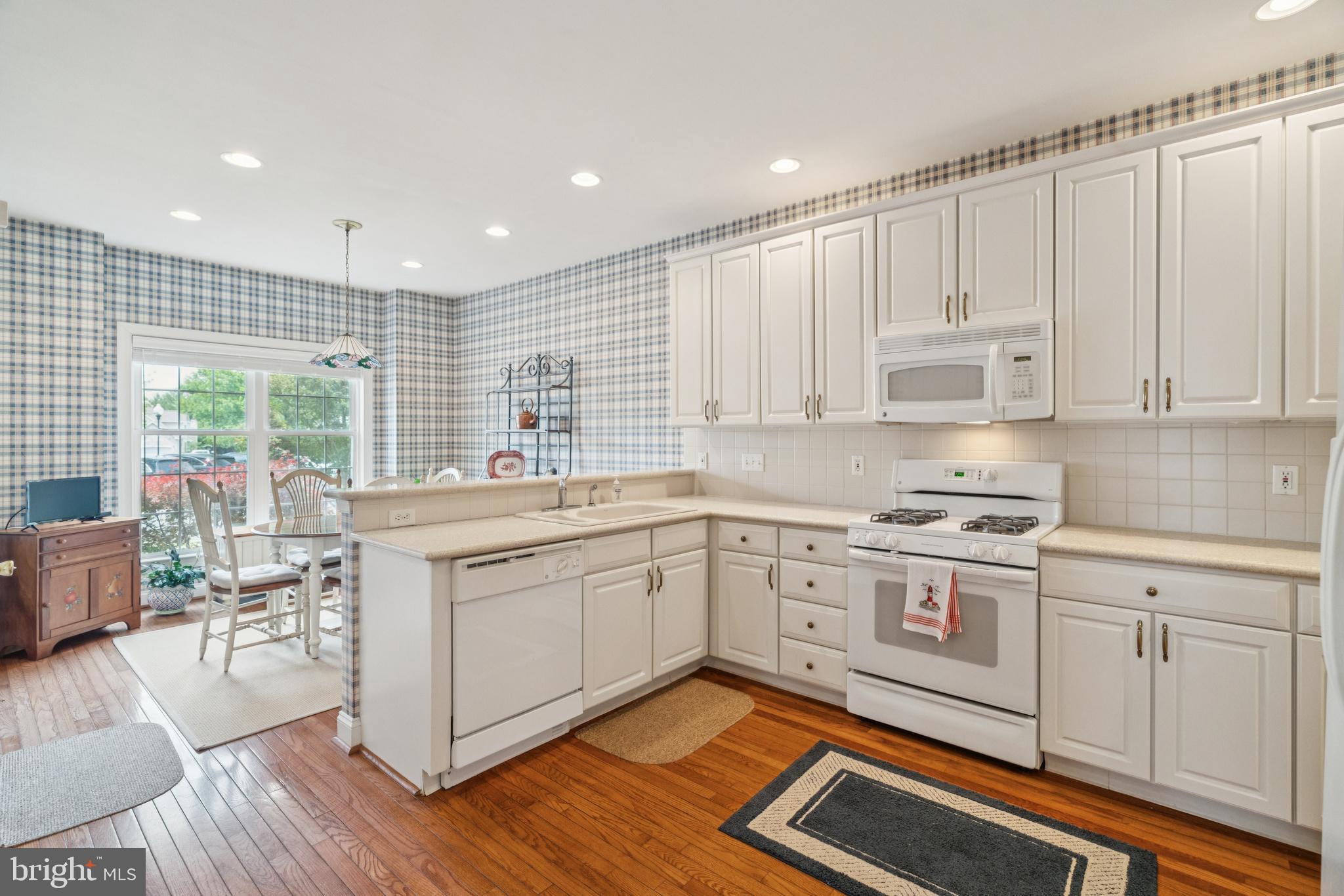 BLUE BELL CC - Residential