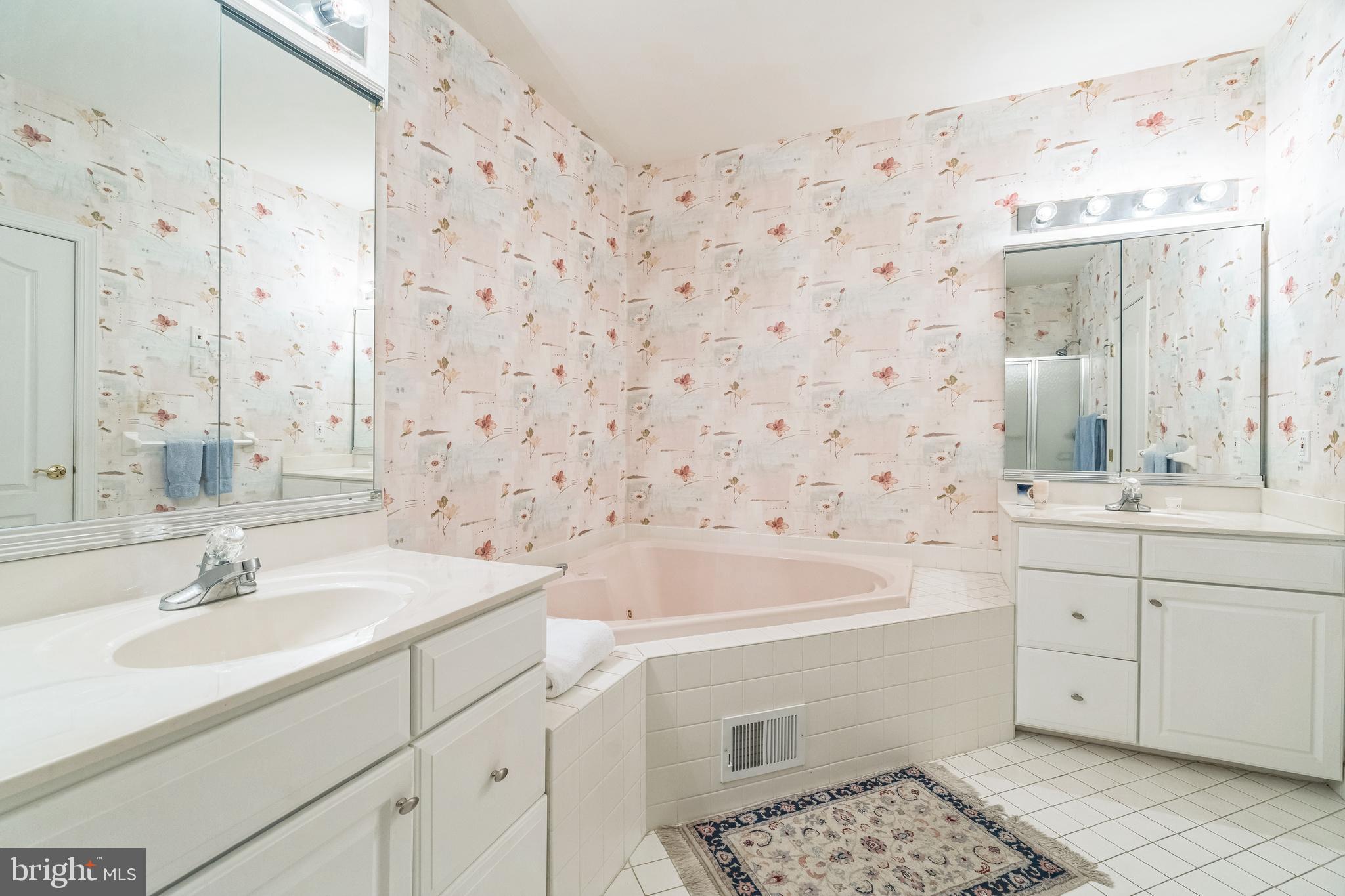 BLUE BELL CC - Residential