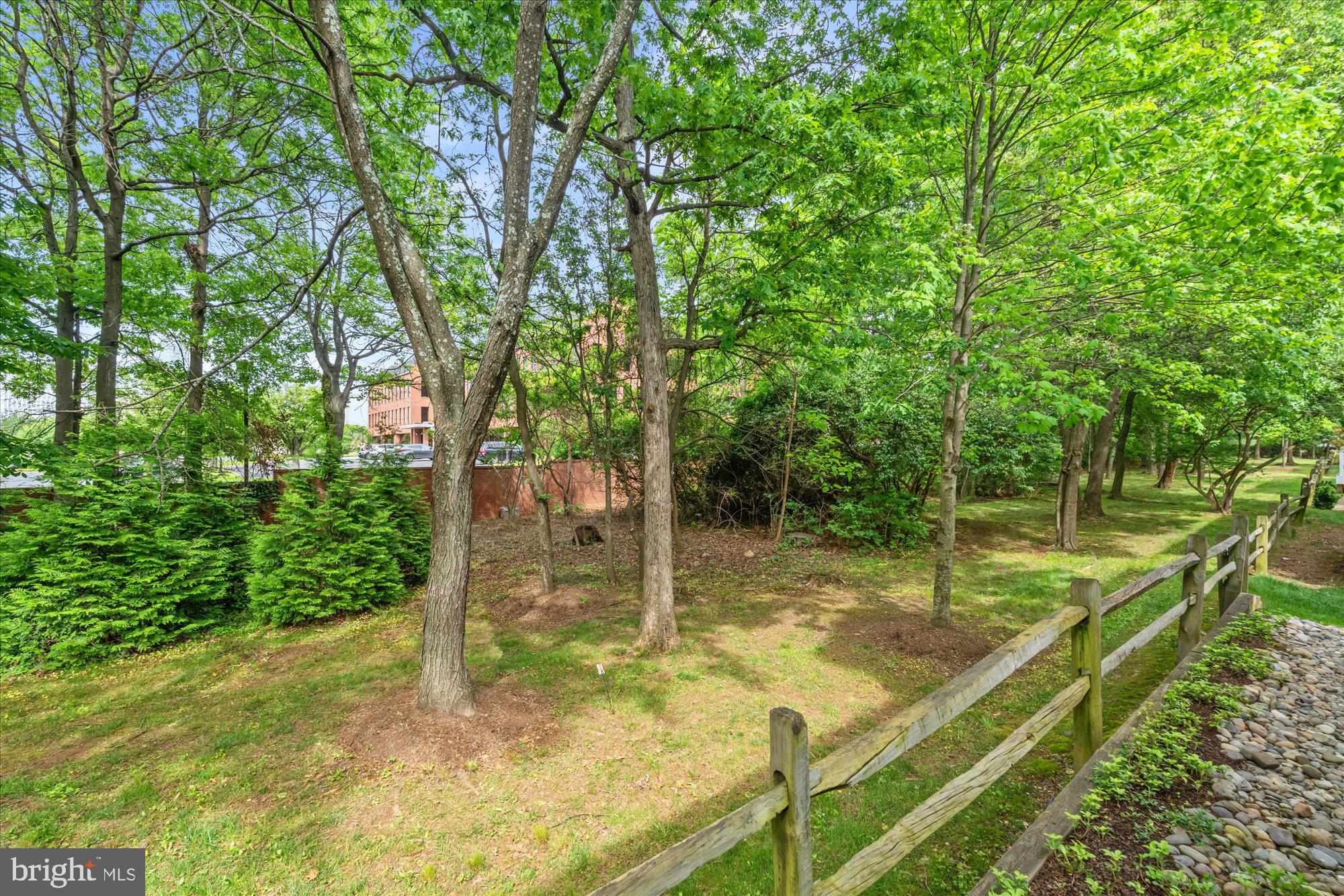 TYSONS TRACE - Residential