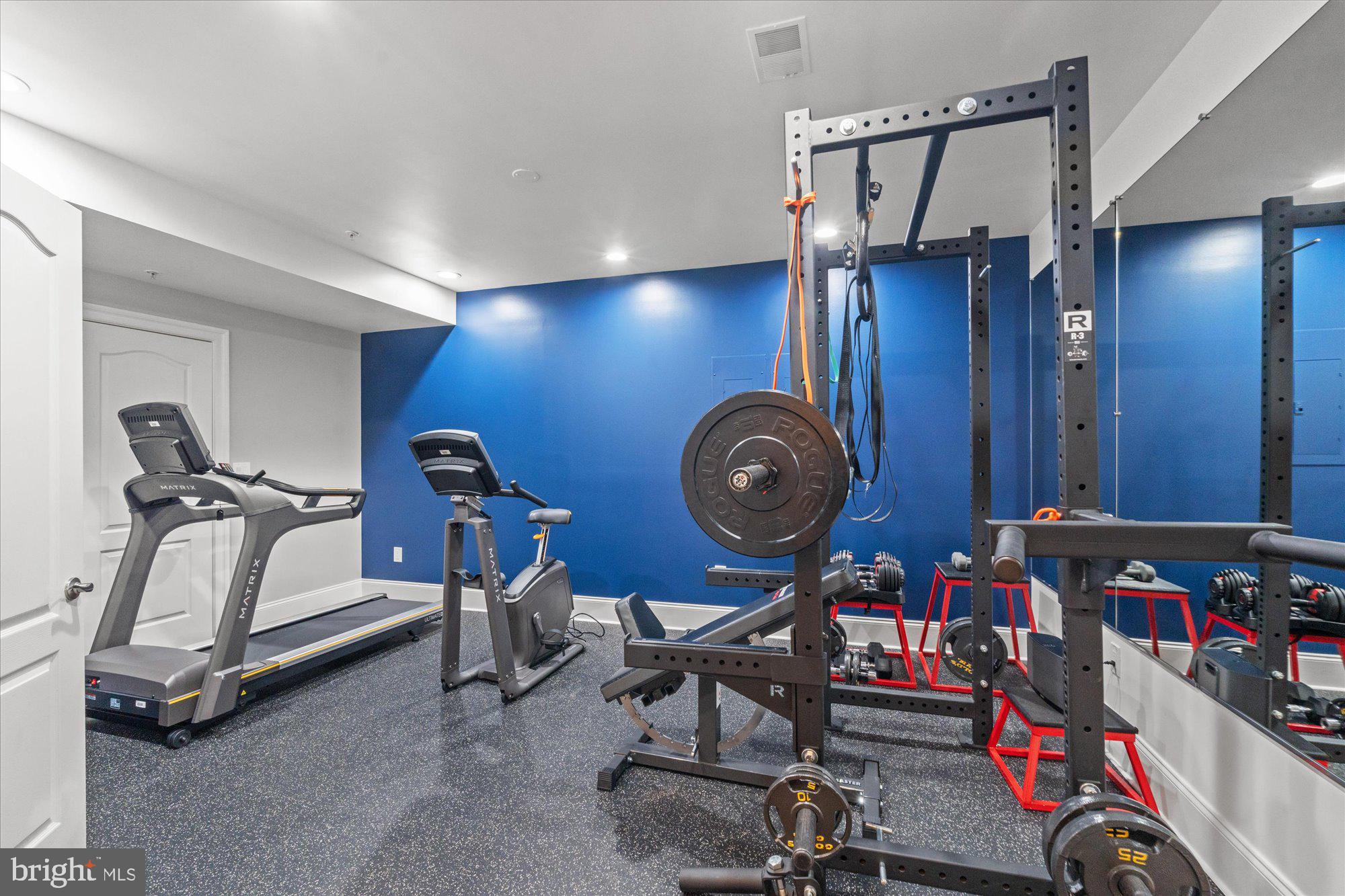 TYSONS TRACE - Residential