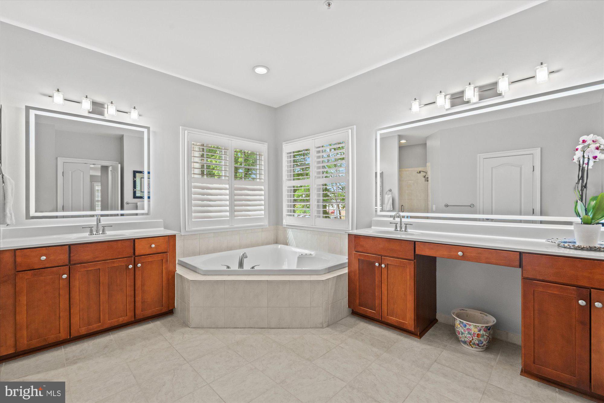 TYSONS TRACE - Residential