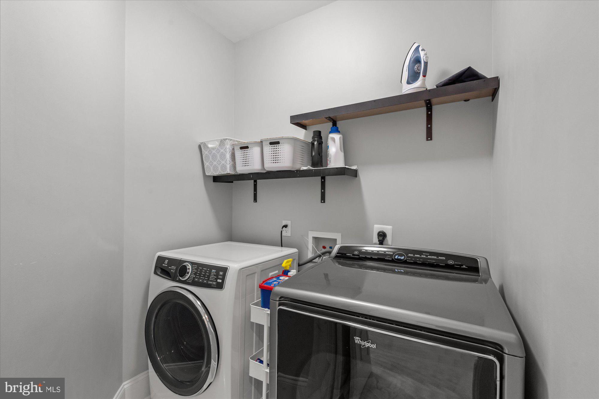 TYSONS TRACE - Residential