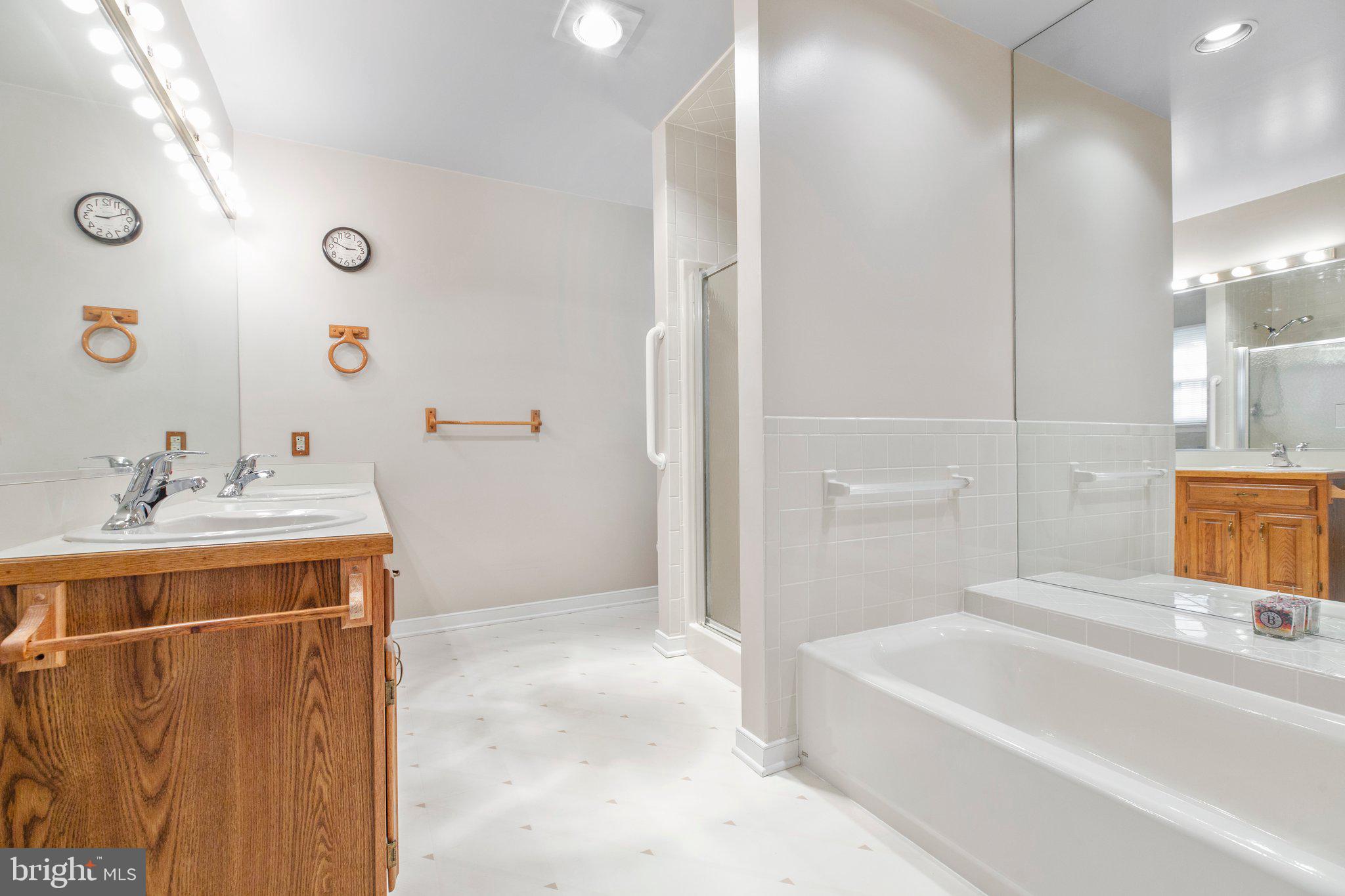 LYNWOOD - Residential