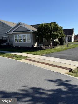 43 SPRINGHAVEN COURT
