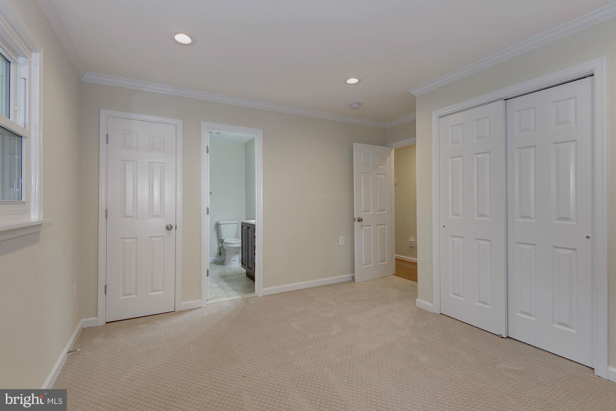 MARLBORO MEADOWS - Residential