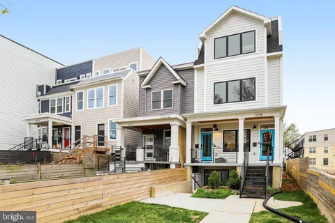 MLS: DCDC2261738