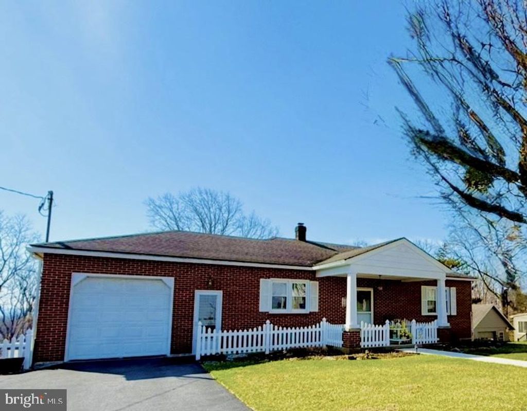 Photo of 3020 Tunnel Hill Road, LEBANON, PA 17046 (MLS # PALN2025272)