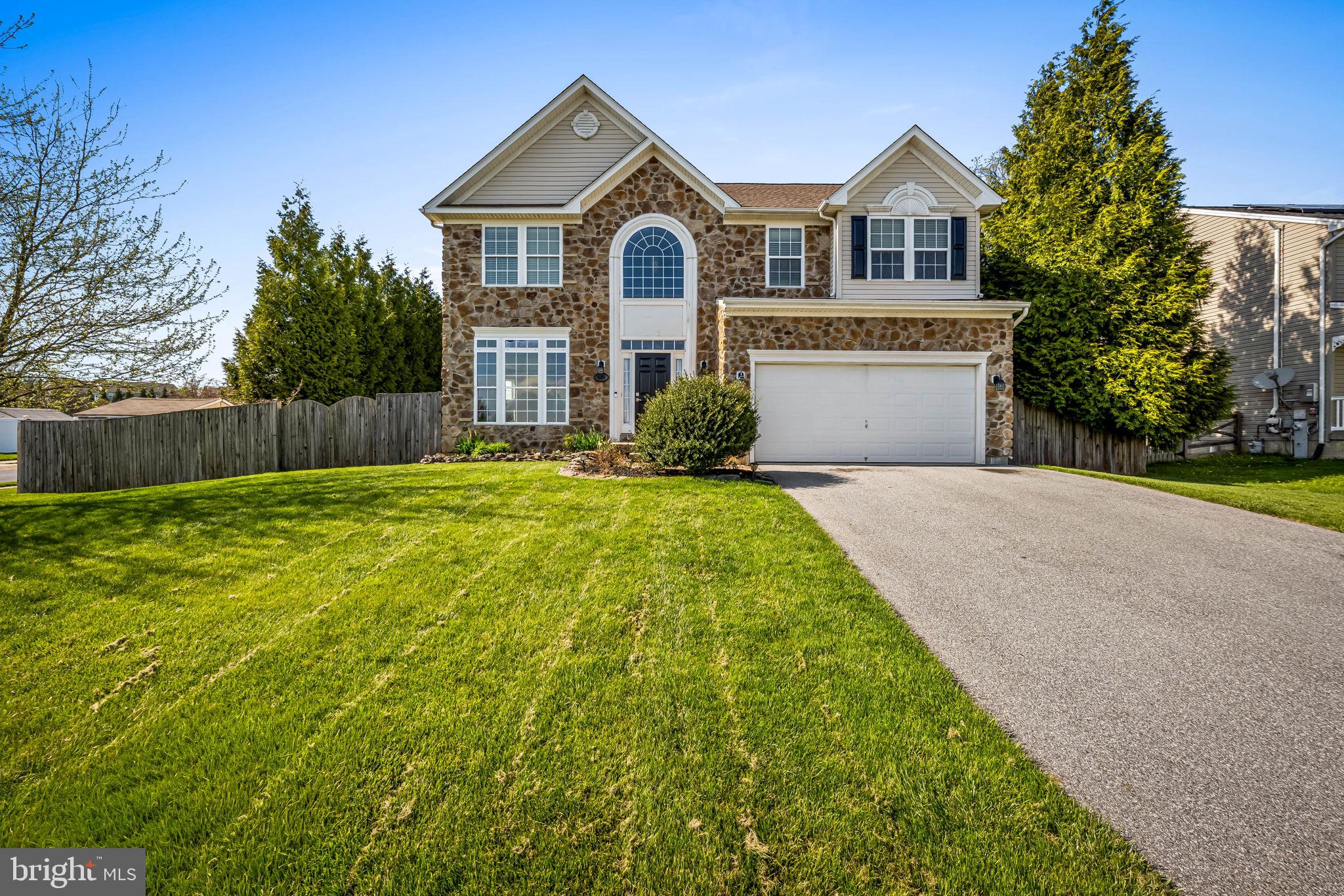 MANCHESTER FARMS - Residential