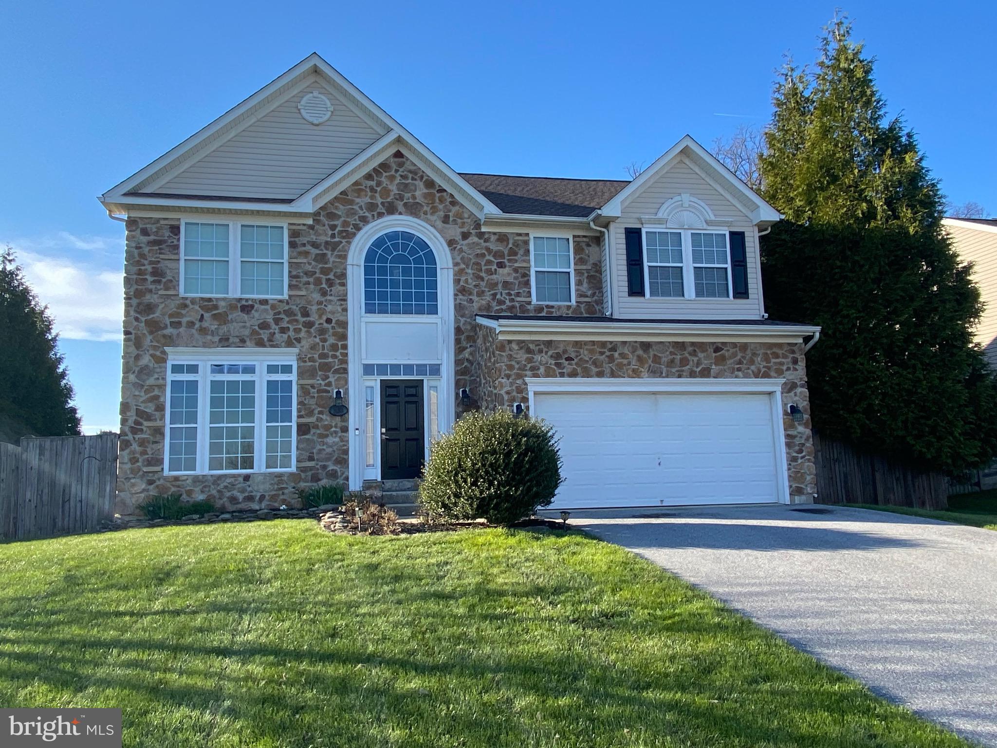 MANCHESTER FARMS - Residential