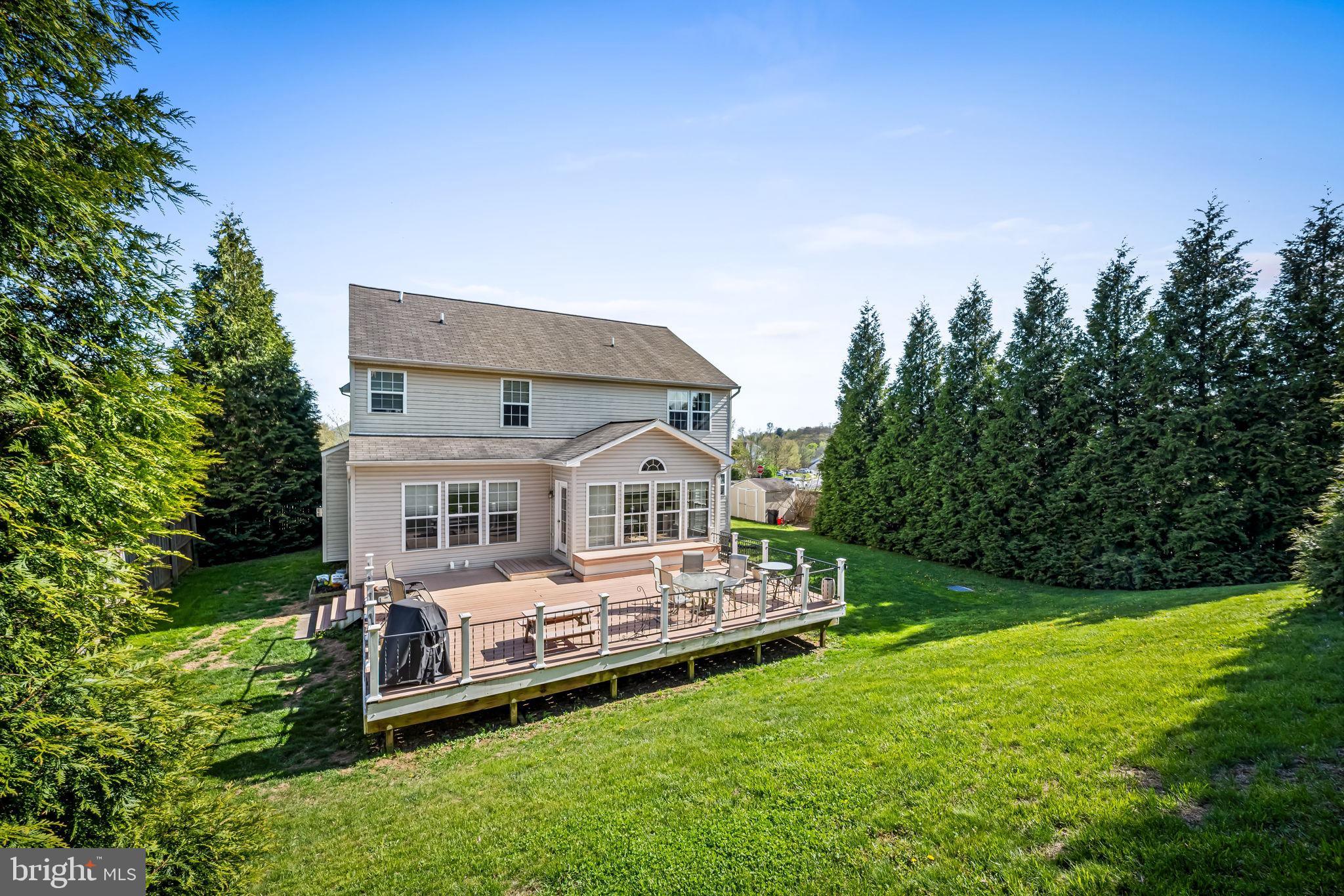 MANCHESTER FARMS - Residential