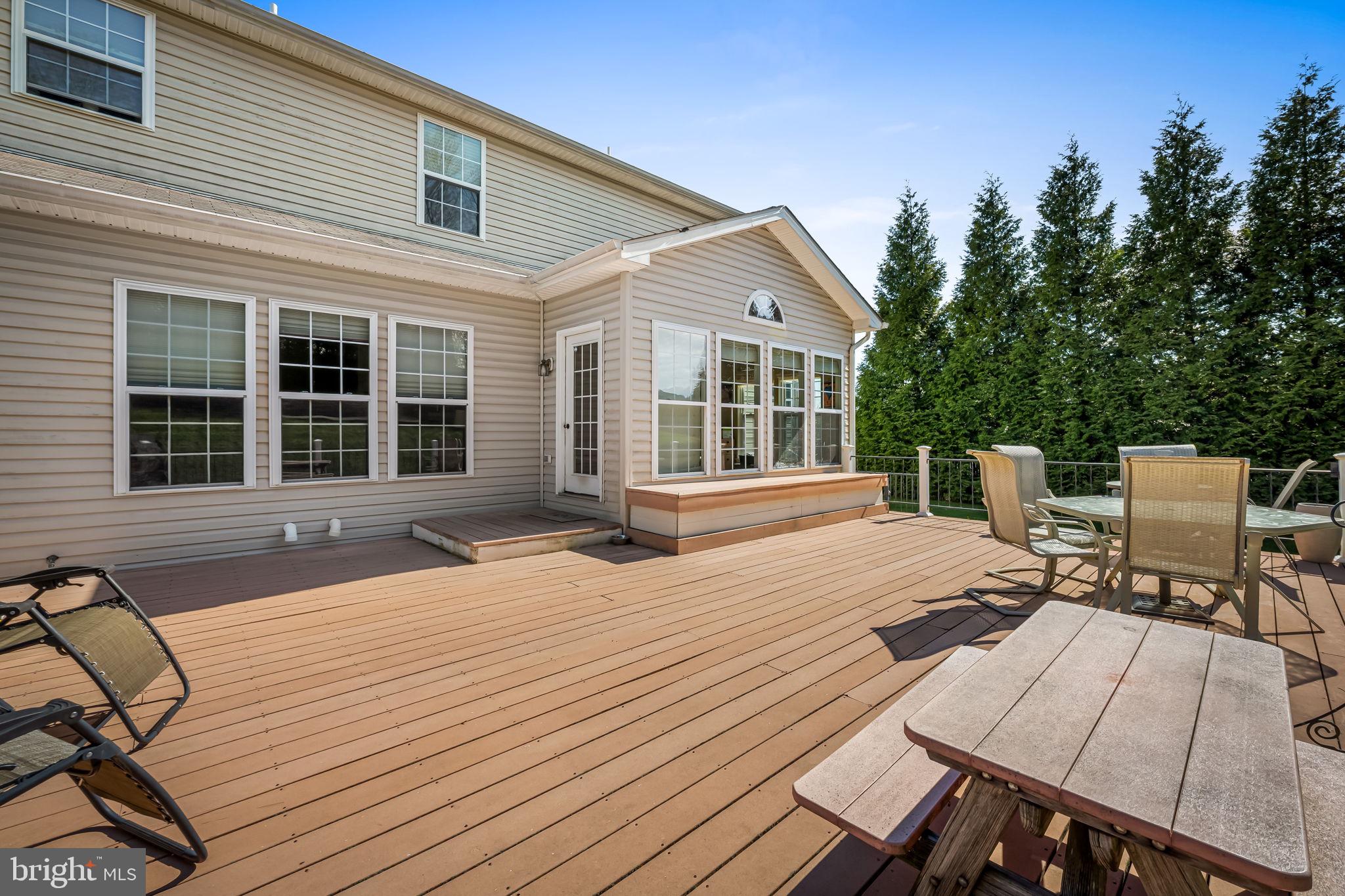 MANCHESTER FARMS - Residential