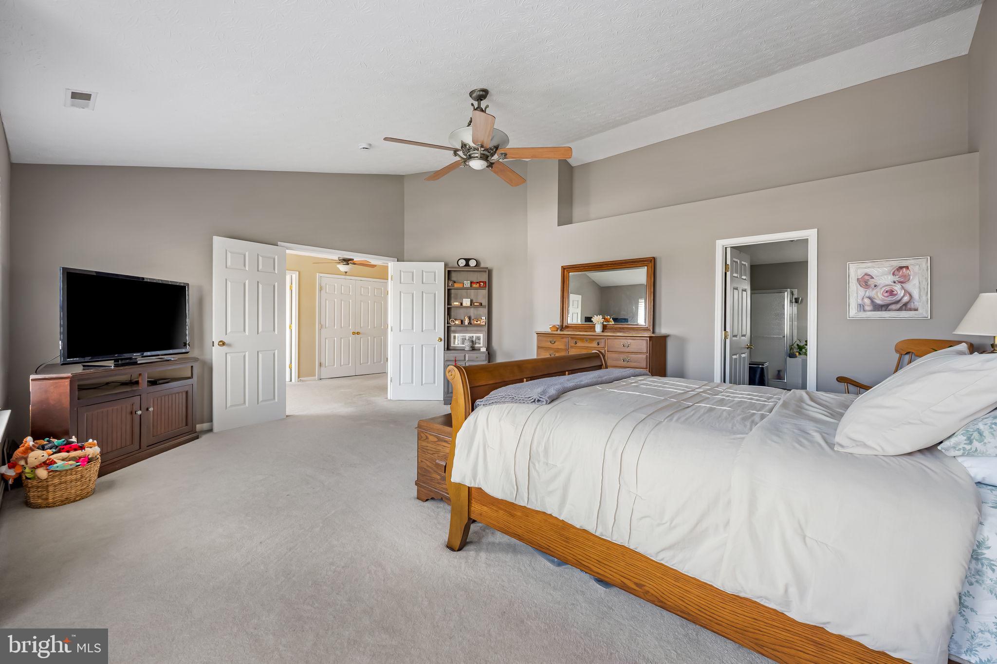 MANCHESTER FARMS - Residential