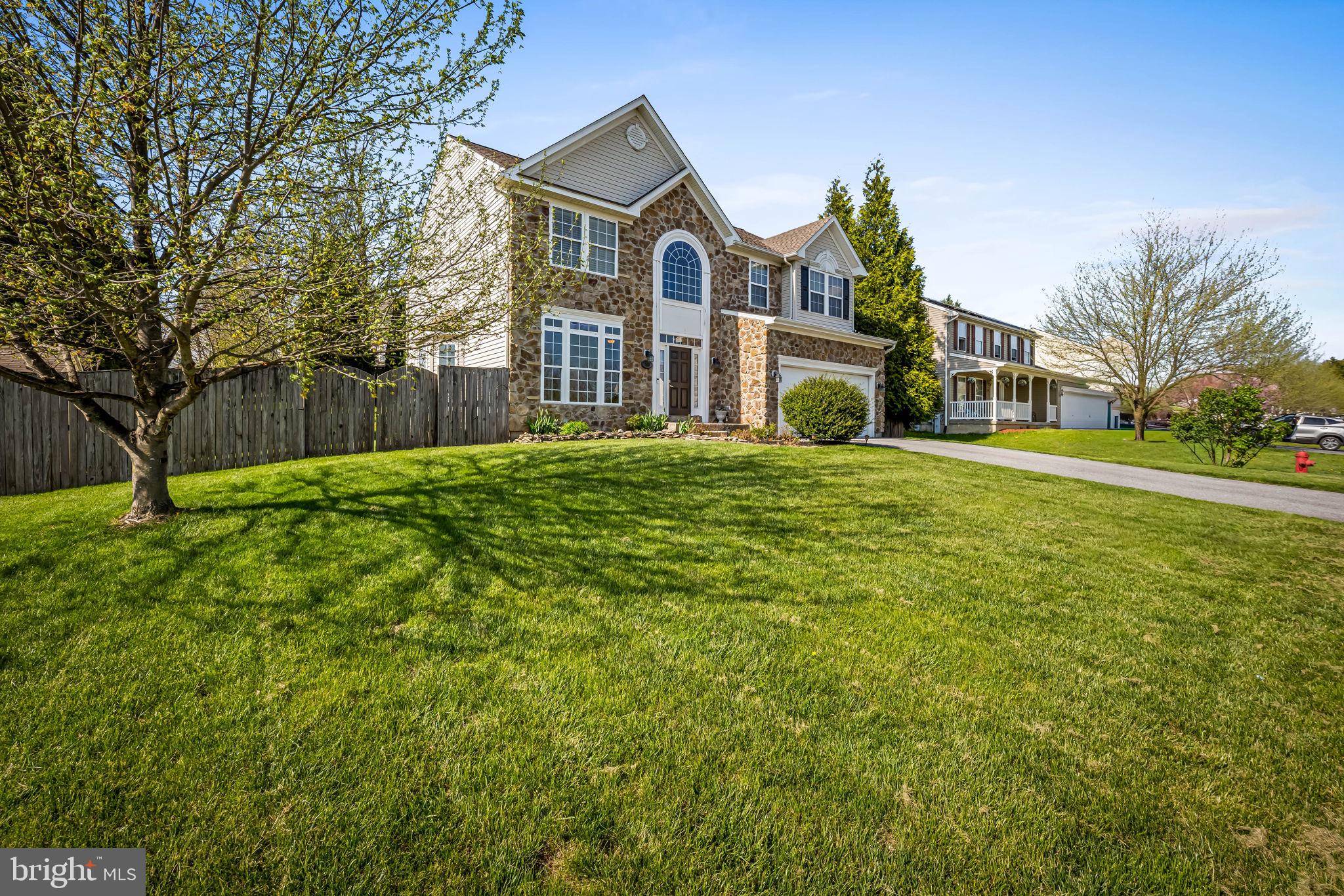 MANCHESTER FARMS - Residential