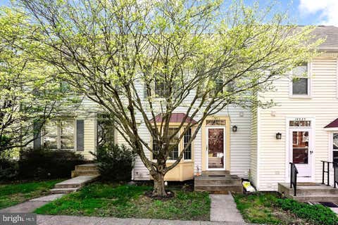 Townhouse For Rent - 14033 Betsy Ross Lane<br/> CENTREVILLE, VA 20121