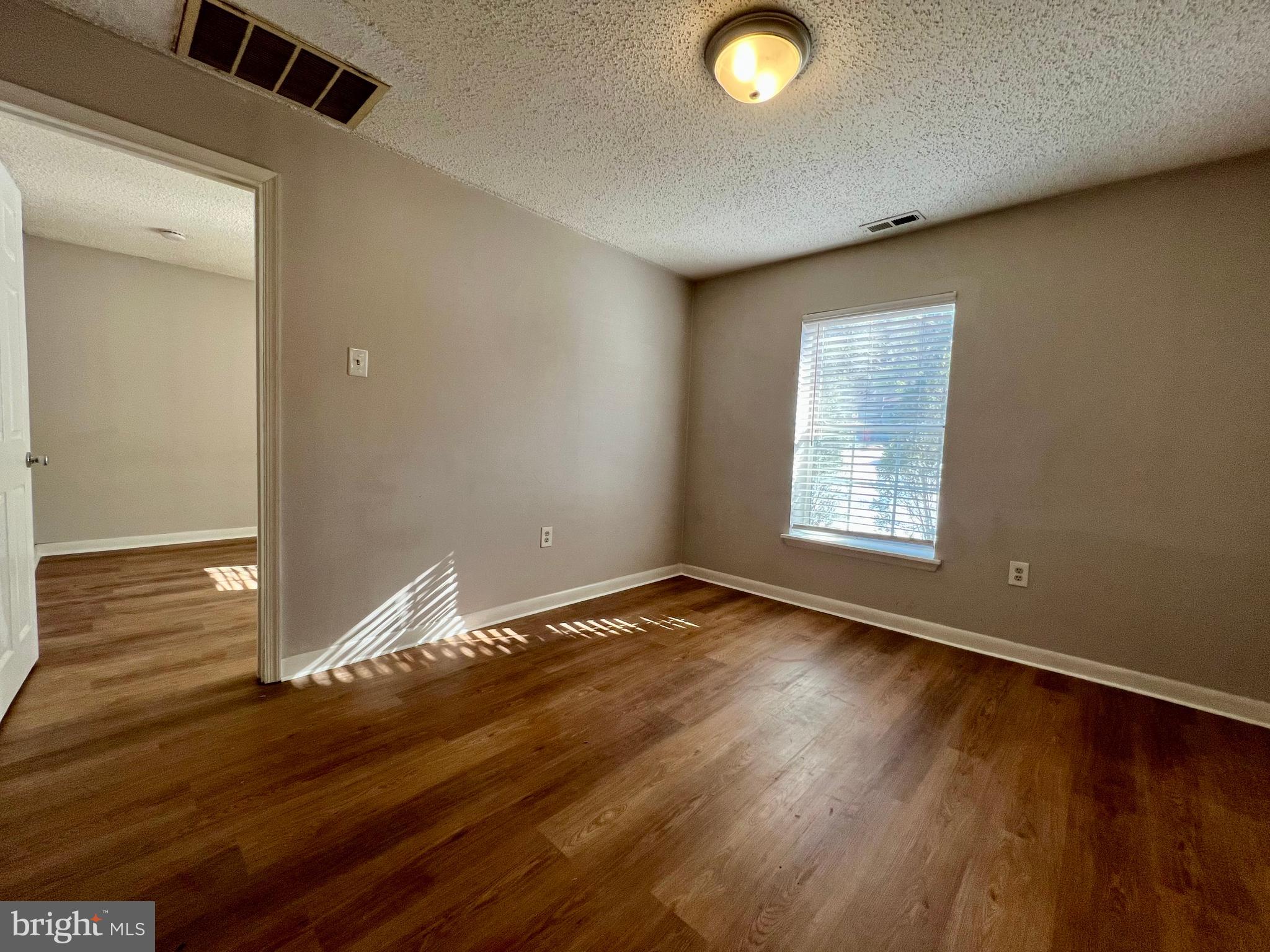 SHANNONDALE - Residential Lease