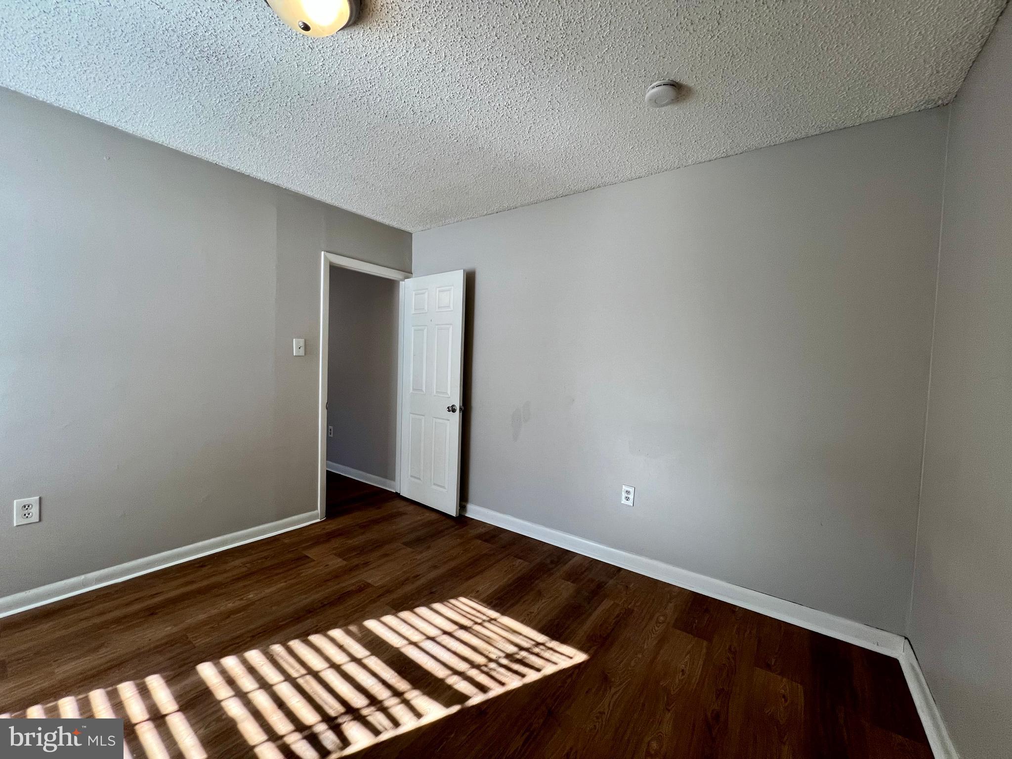 SHANNONDALE - Residential Lease