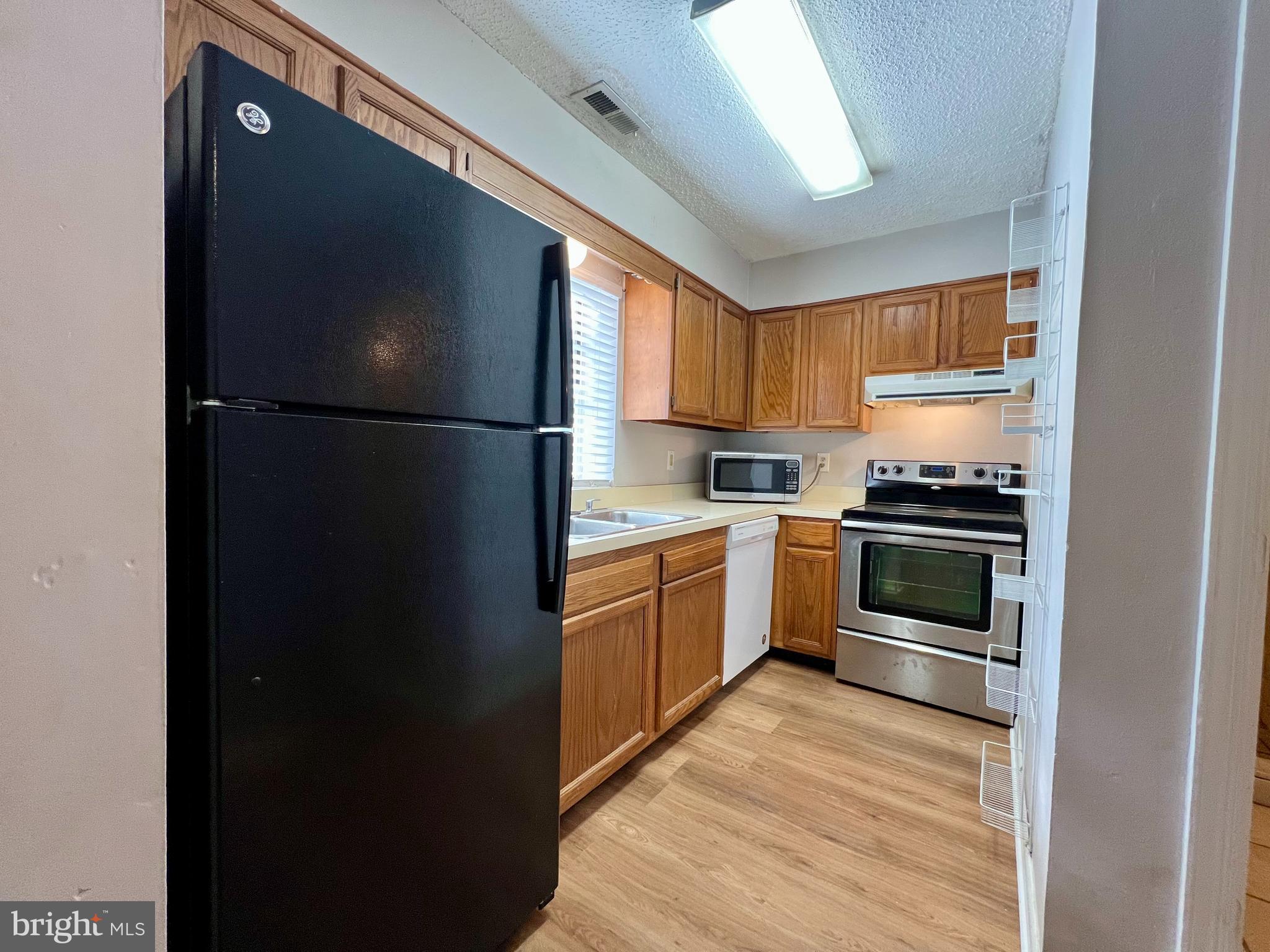 SHANNONDALE - Residential Lease