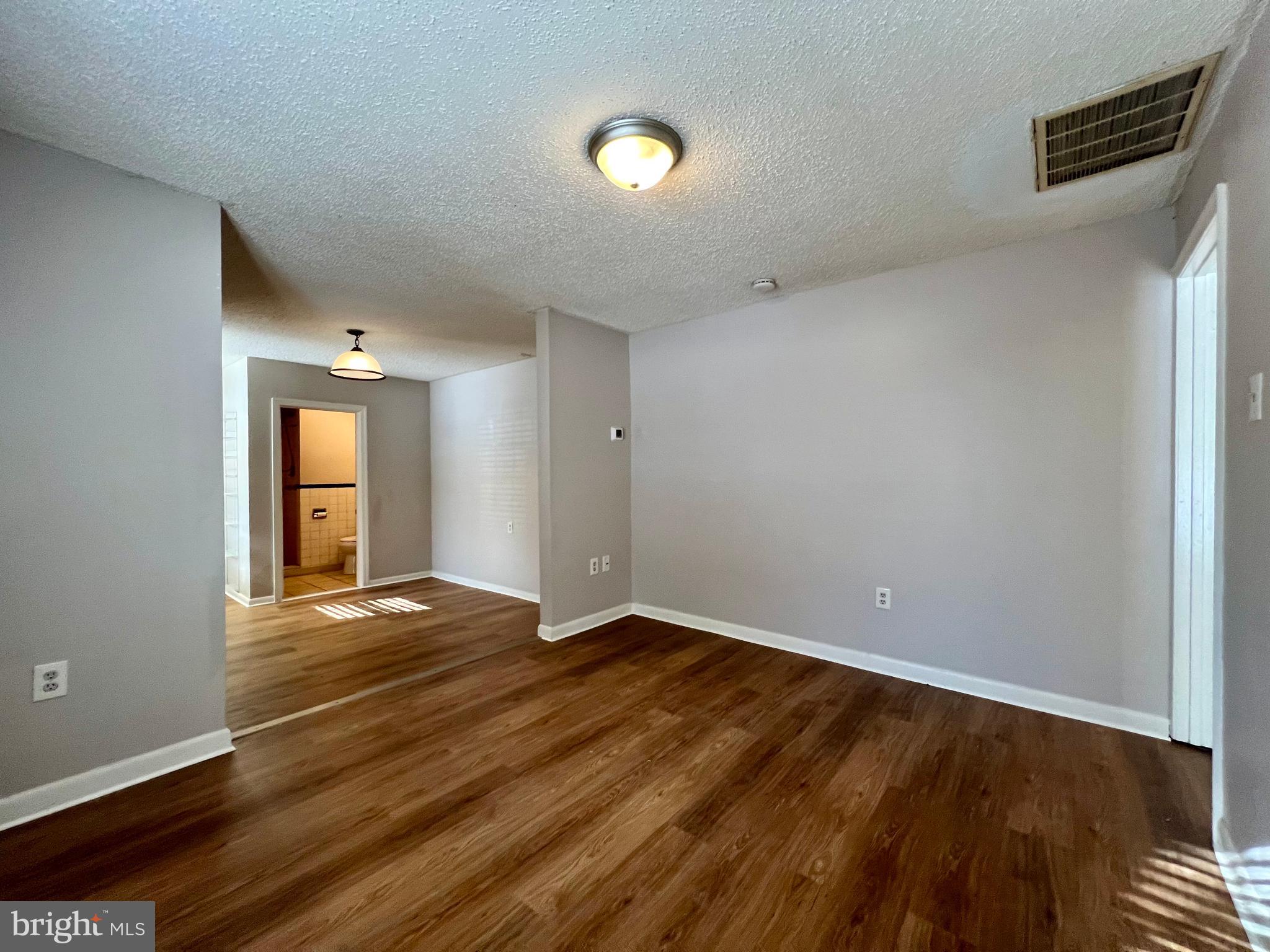 SHANNONDALE - Residential Lease