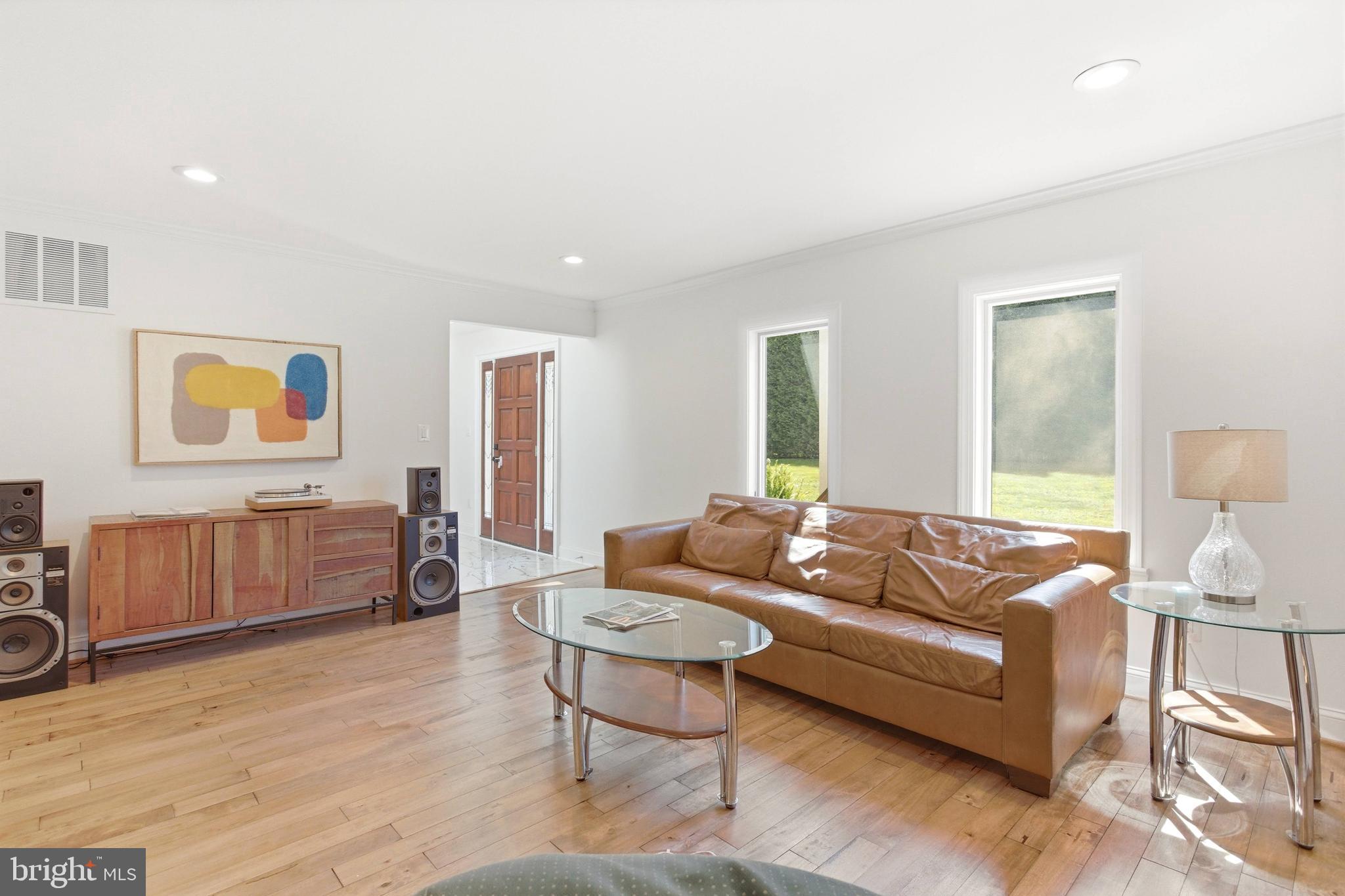 HUNT VALLEY ESTATES - Residential