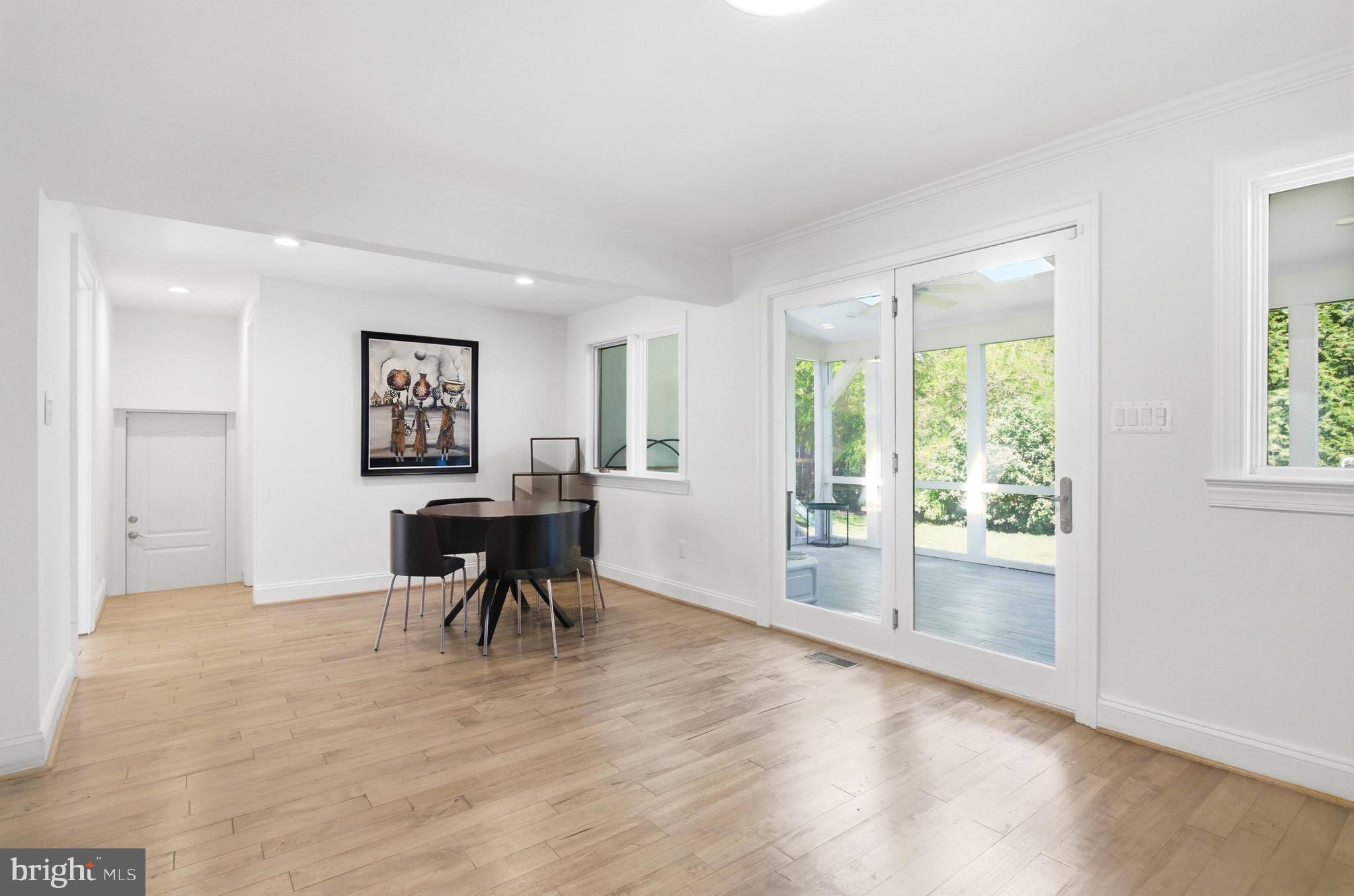HUNT VALLEY ESTATES - Residential