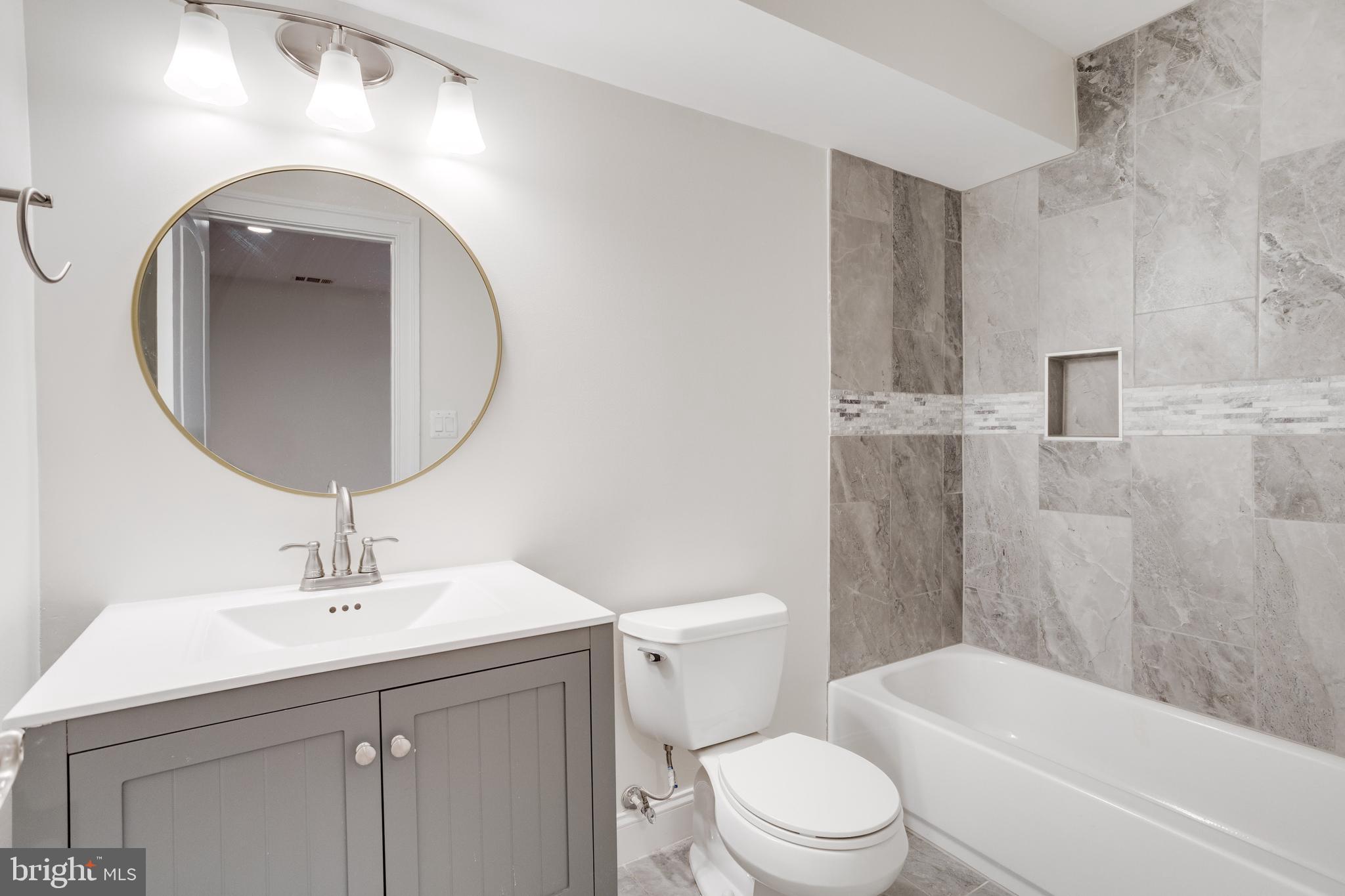 HUNT VALLEY ESTATES - Residential