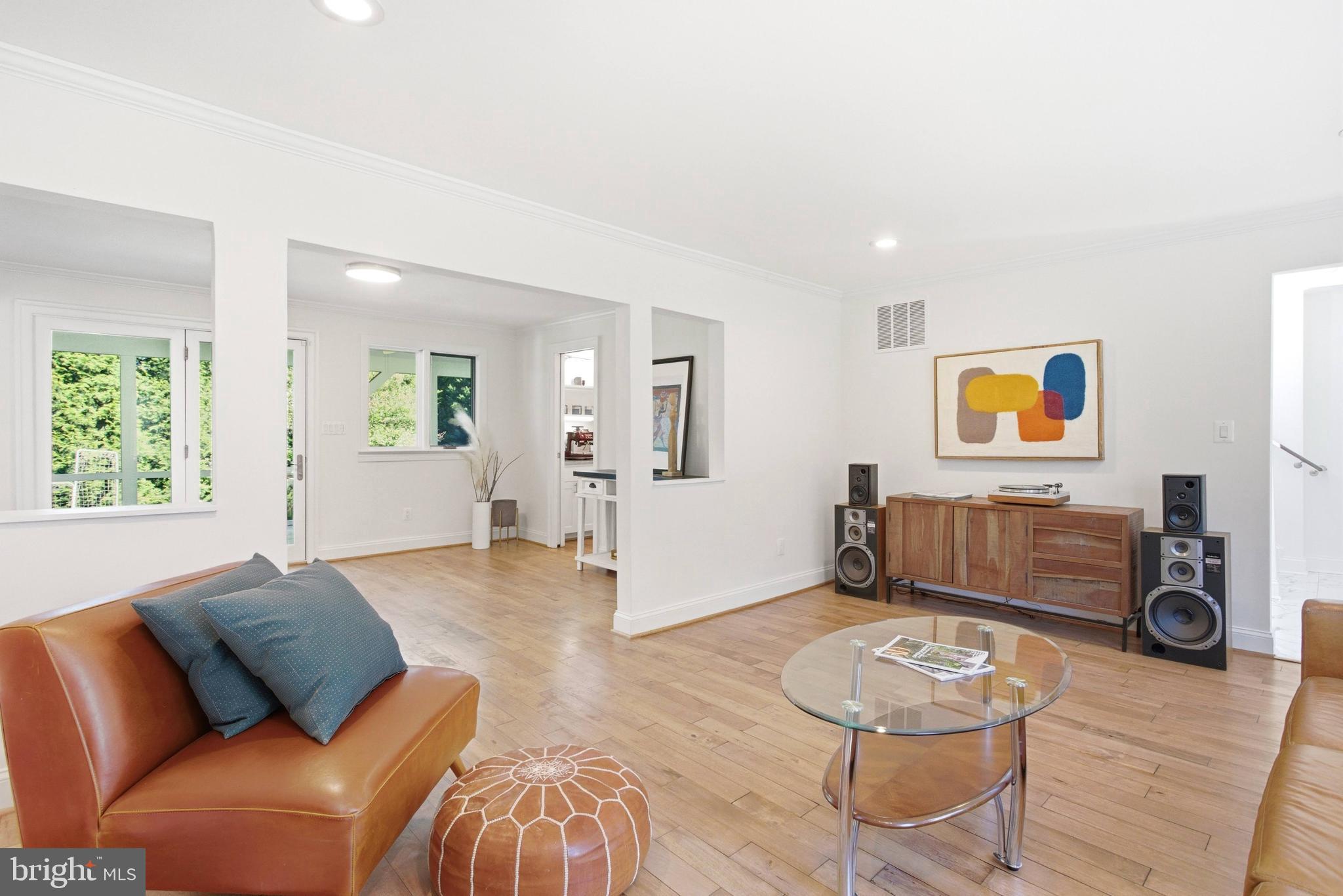 HUNT VALLEY ESTATES - Residential