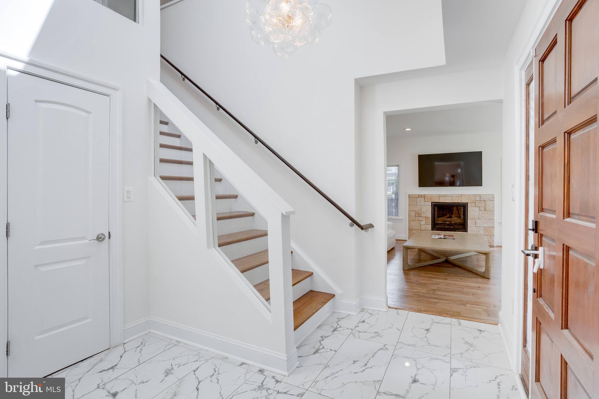 HUNT VALLEY ESTATES - Residential