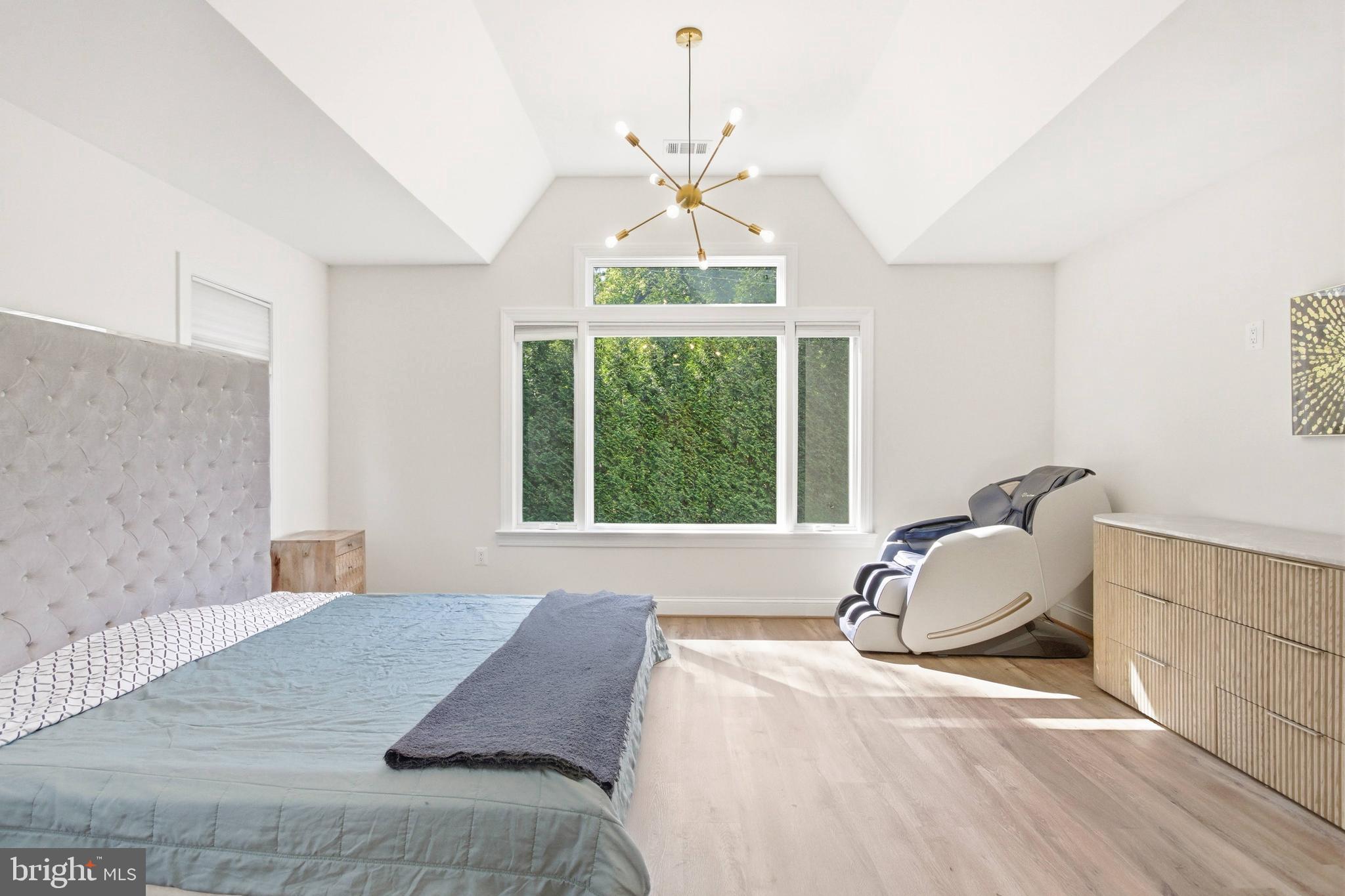 HUNT VALLEY ESTATES - Residential