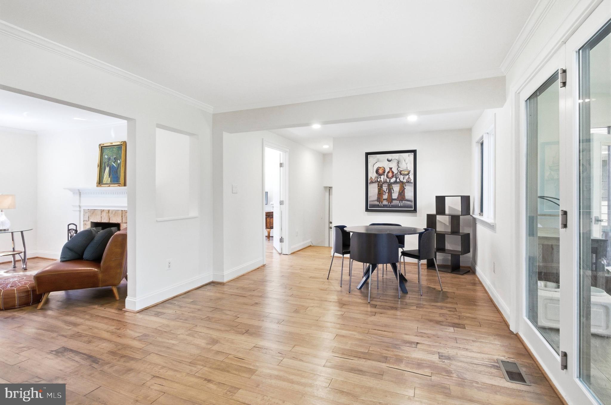 HUNT VALLEY ESTATES - Residential