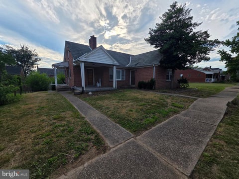 Multifamily For Sale - 2414 Logan Street<br/> Dauphin County, HARRISBURG, PA 17110