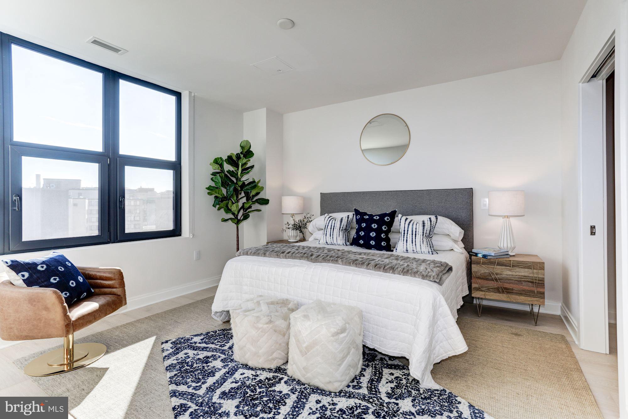 LOGAN CIRCLE - Residential