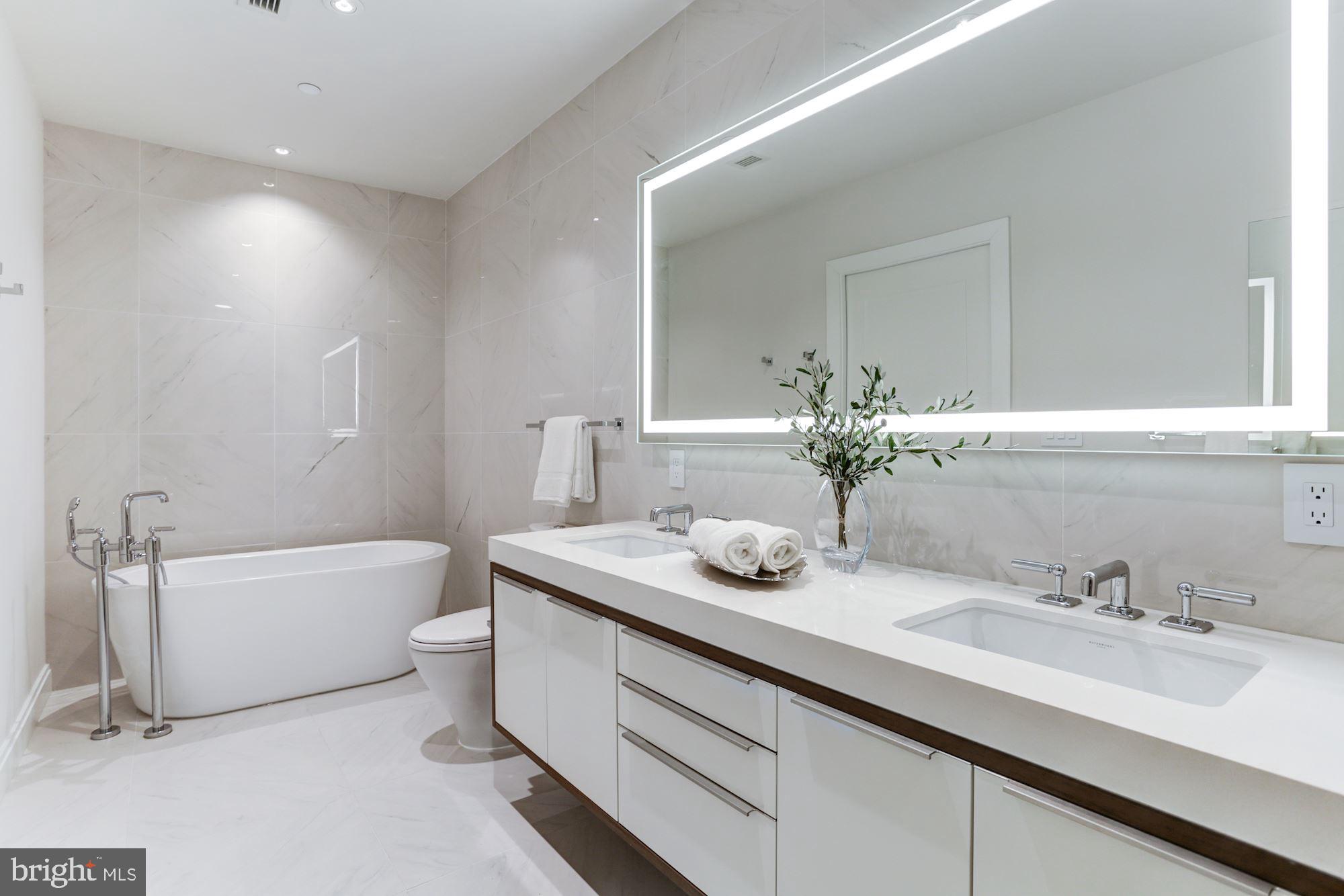 LOGAN CIRCLE - Residential
