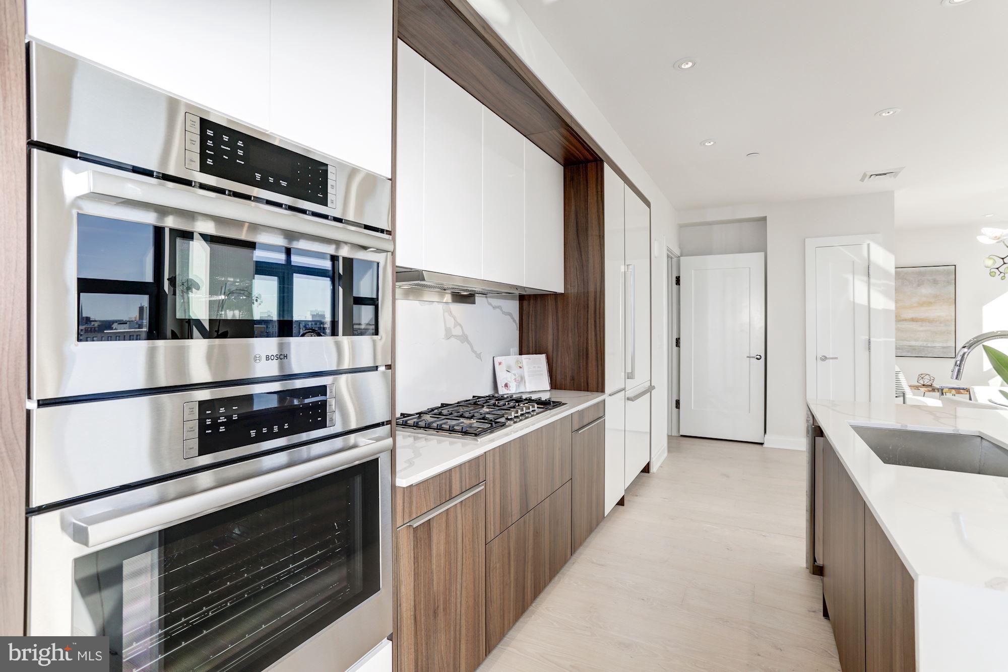 LOGAN CIRCLE - Residential