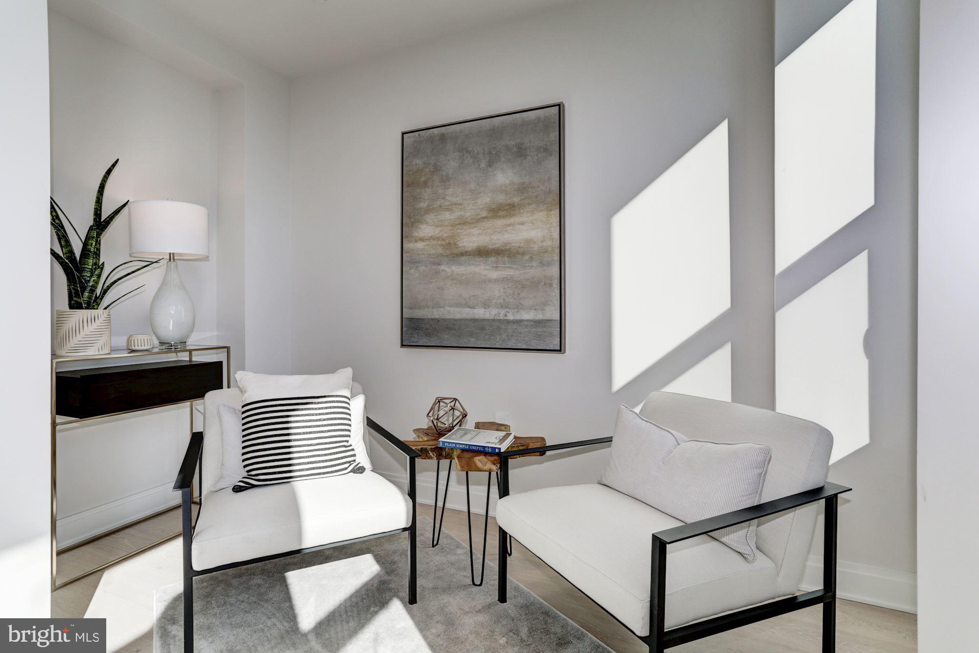 LOGAN CIRCLE - Residential