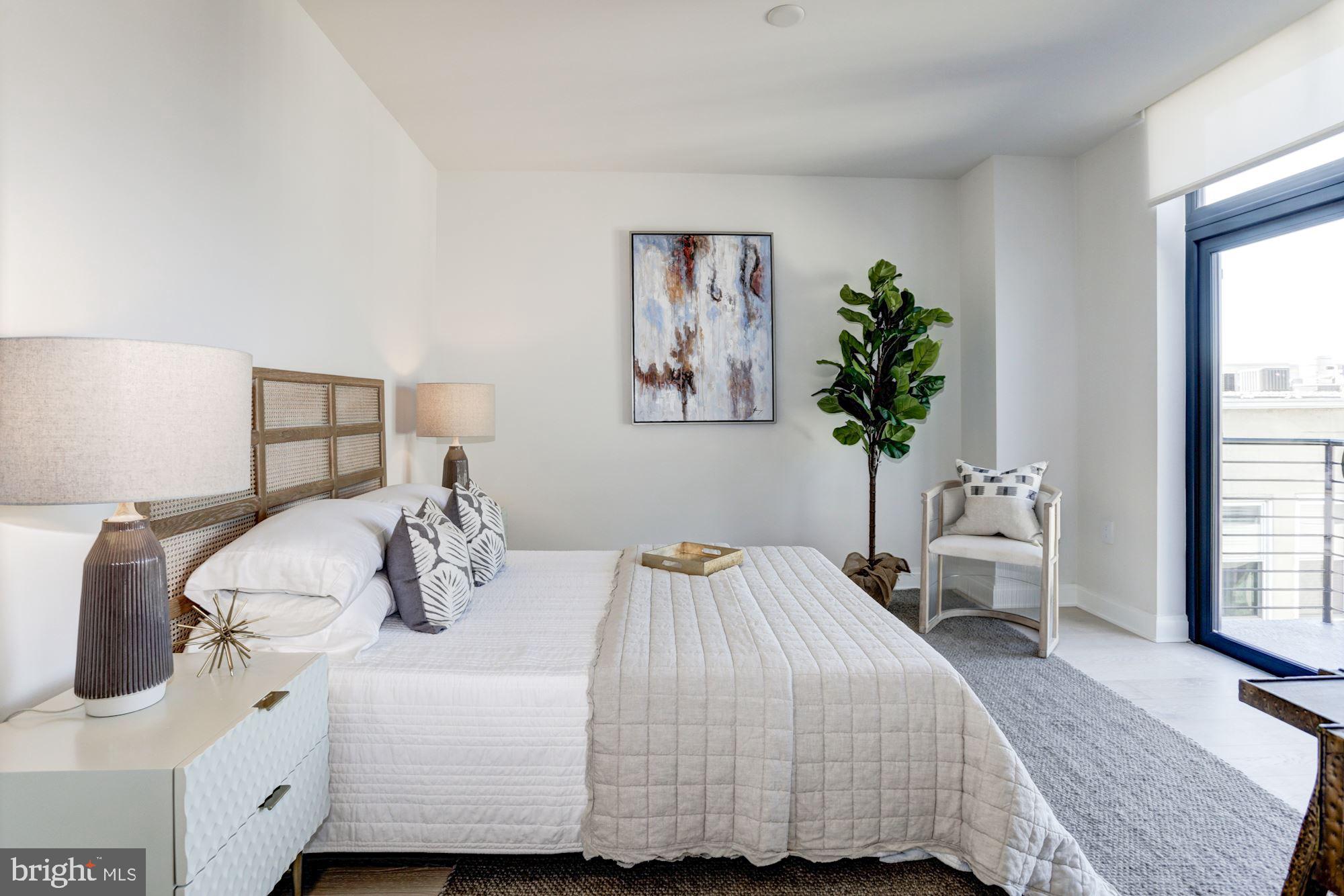 LOGAN CIRCLE - Residential