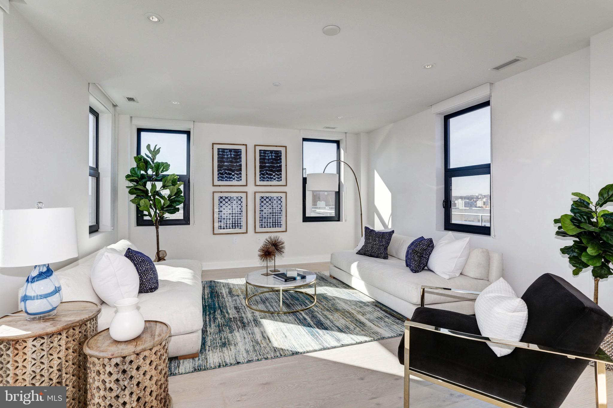 LOGAN CIRCLE - Residential