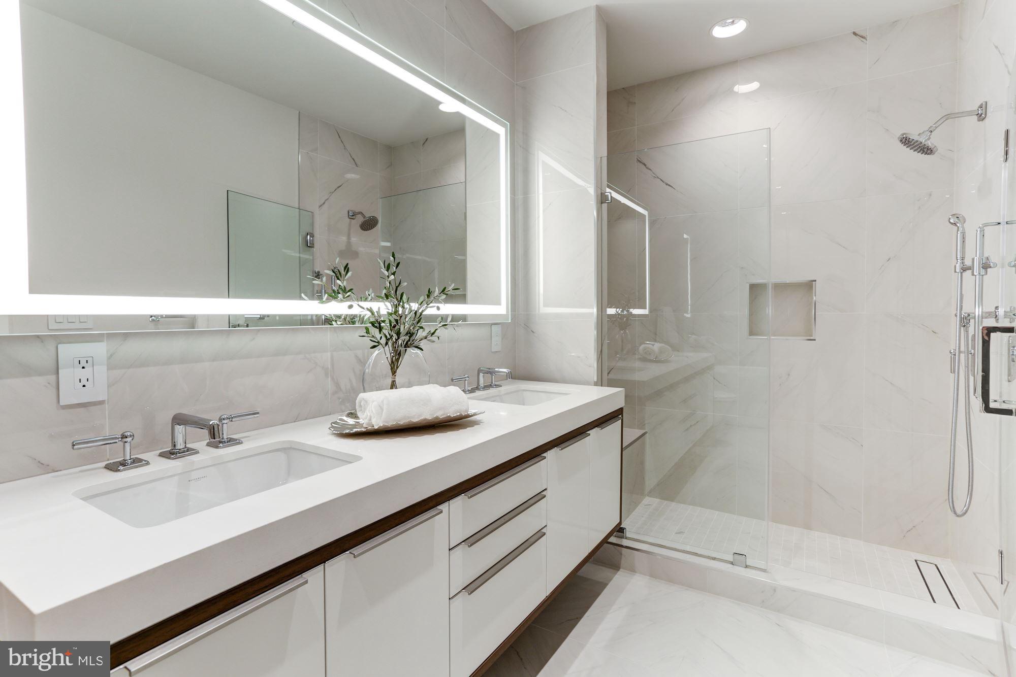 LOGAN CIRCLE - Residential